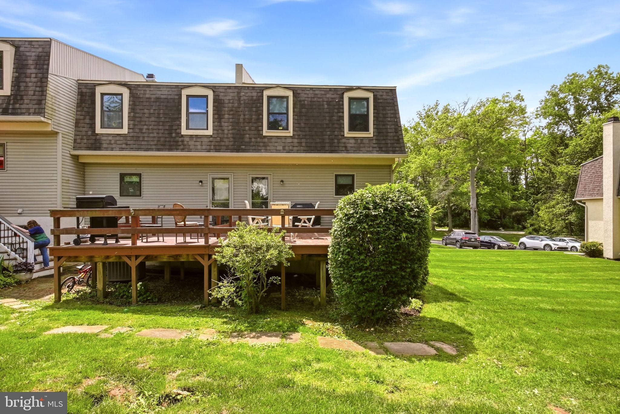 SEVEN SPRINGS - Residential