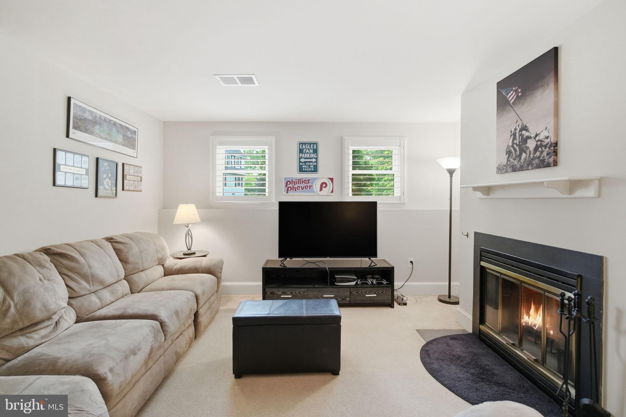 SEVEN SPRINGS - Residential