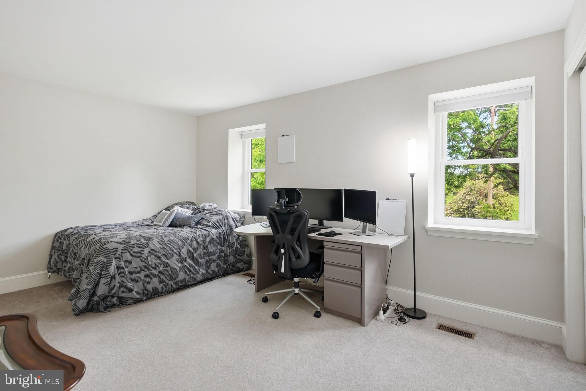SEVEN SPRINGS - Residential