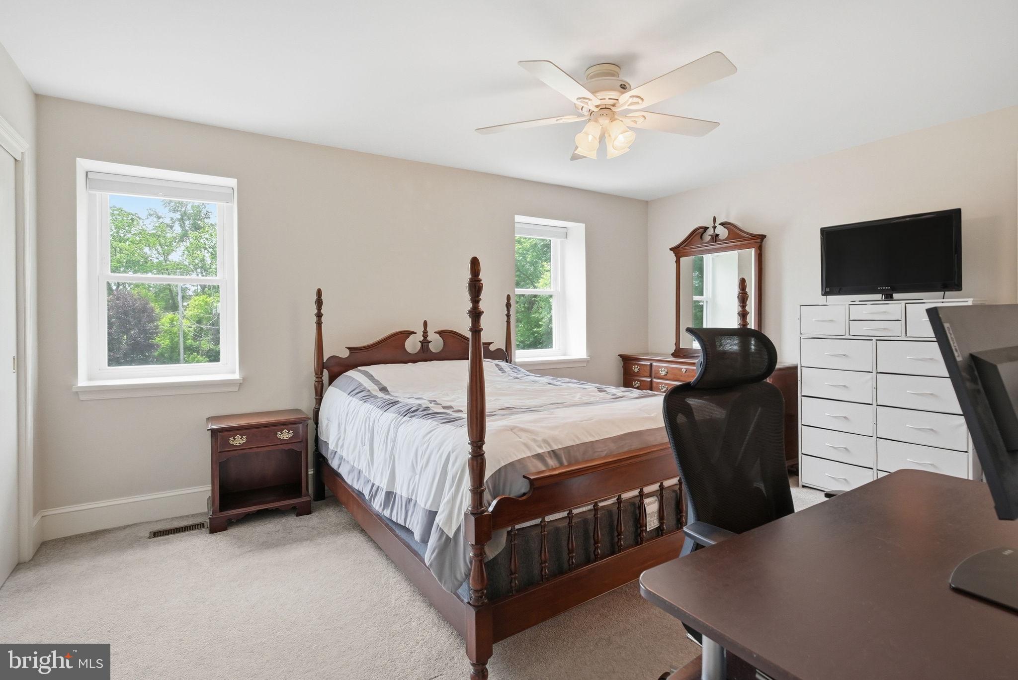 SEVEN SPRINGS - Residential