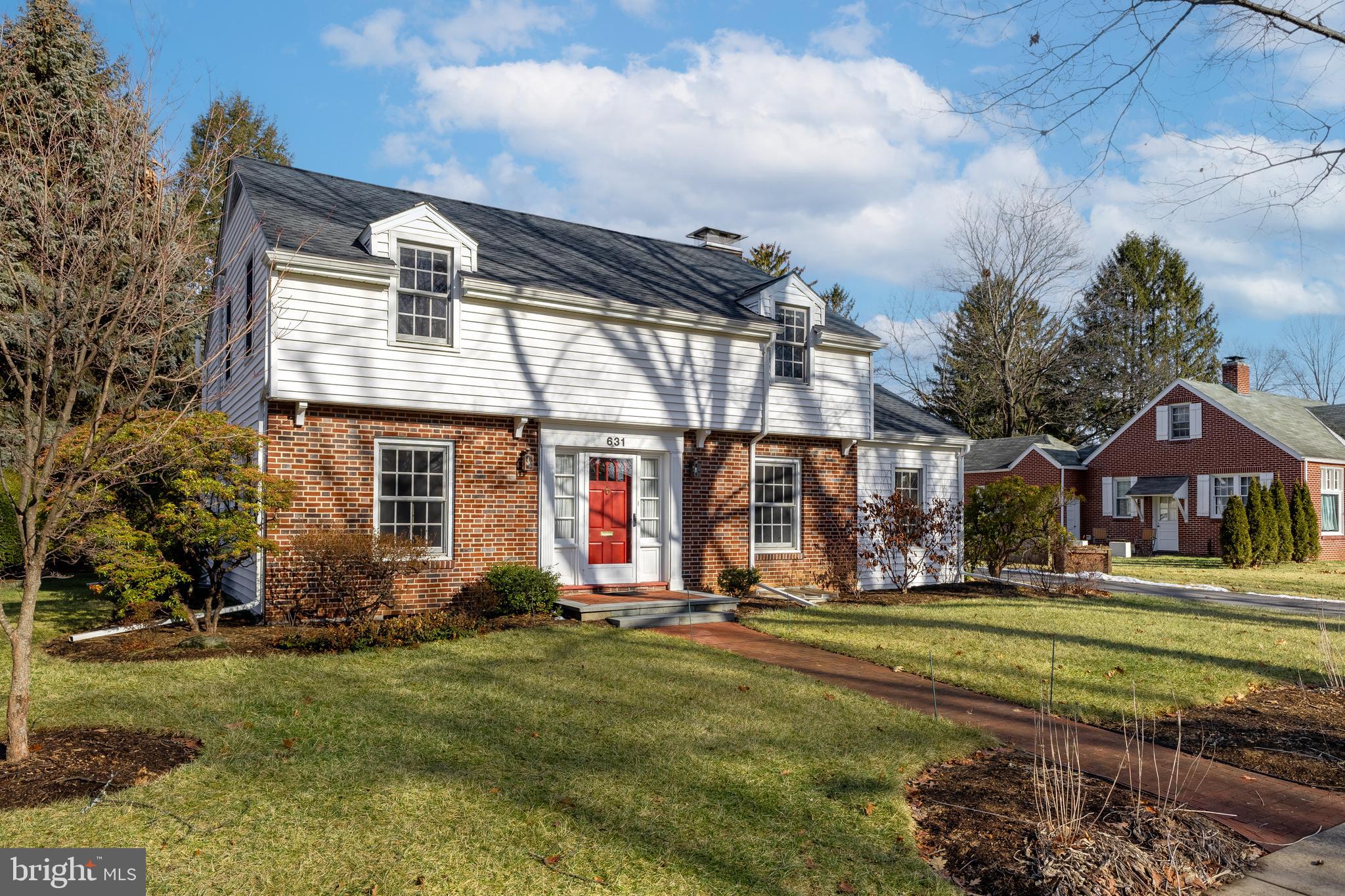 COLLEGE HEIGHTS - Residential