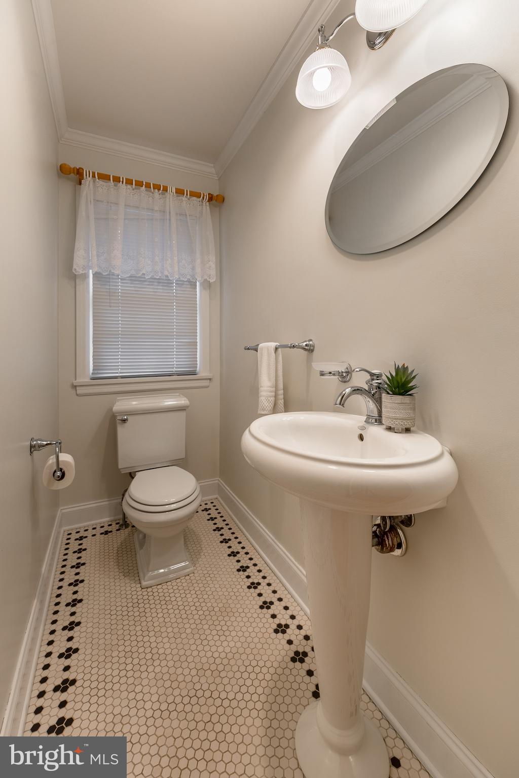 COLLEGE HEIGHTS - Residential