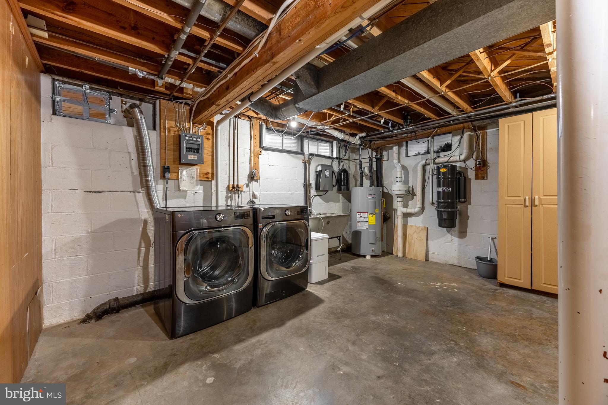 COLLEGE HEIGHTS - Residential