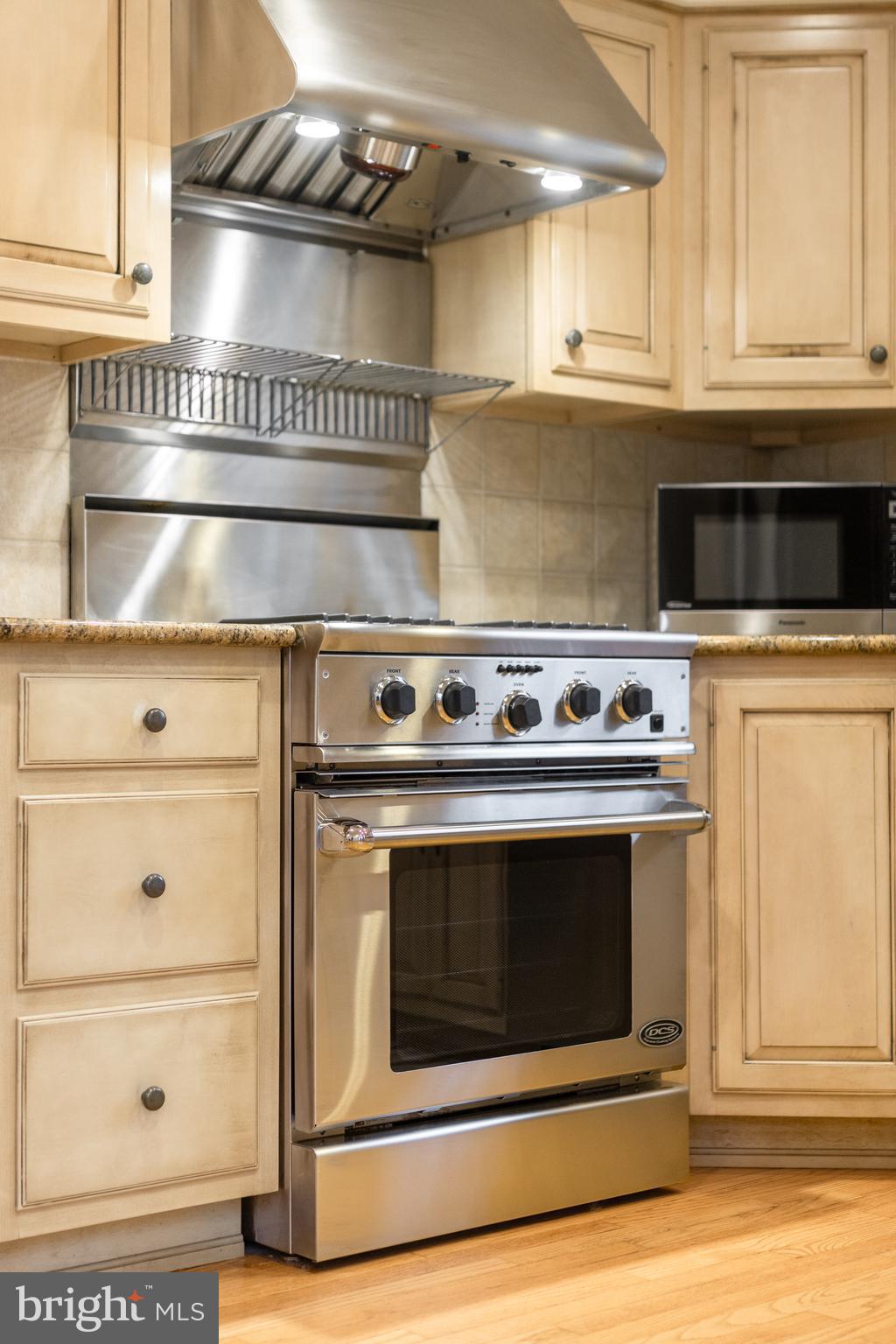 COLLEGE HEIGHTS - Residential