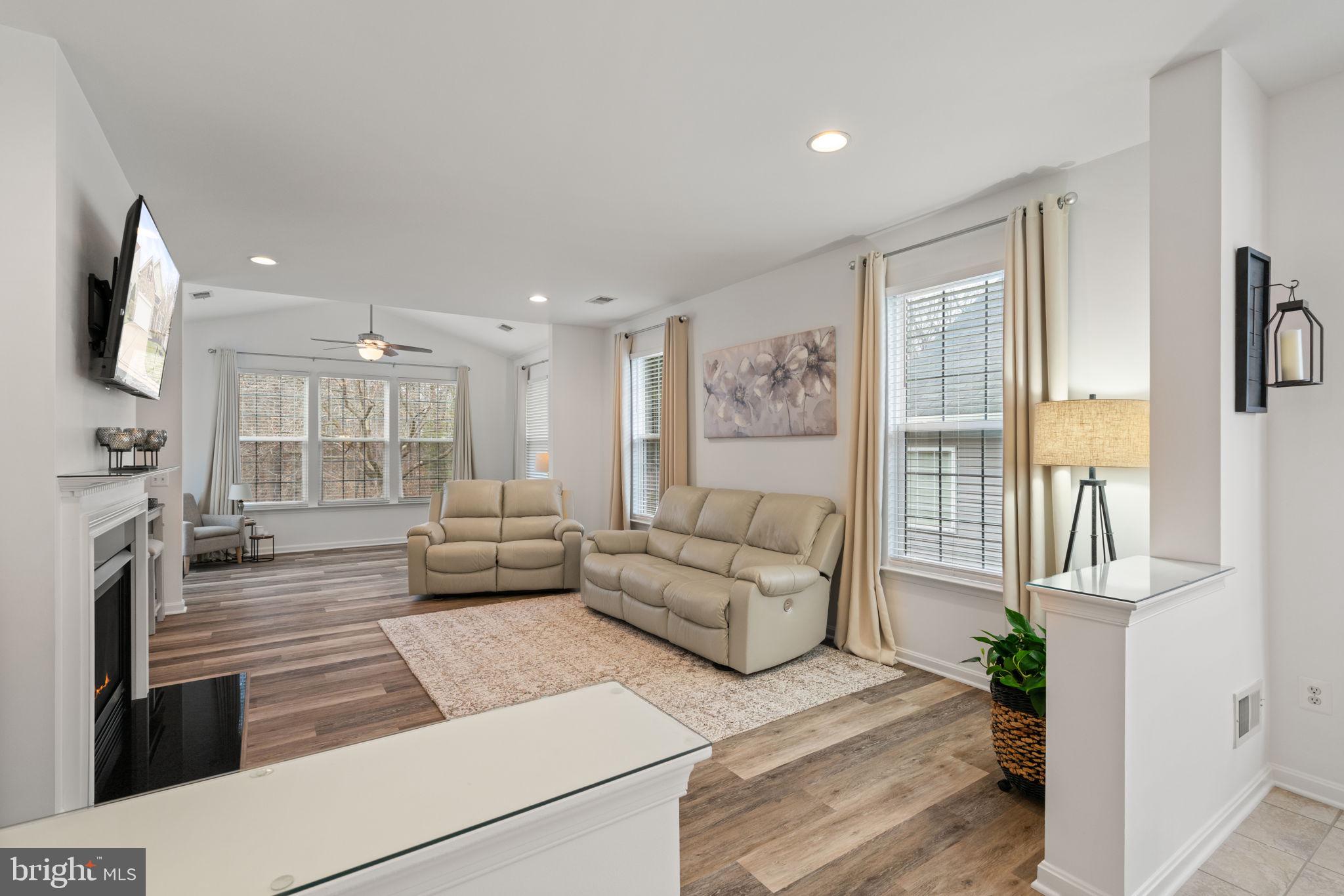 FOUR SEASONS IN HISTORIC VIRGINIA - Residential