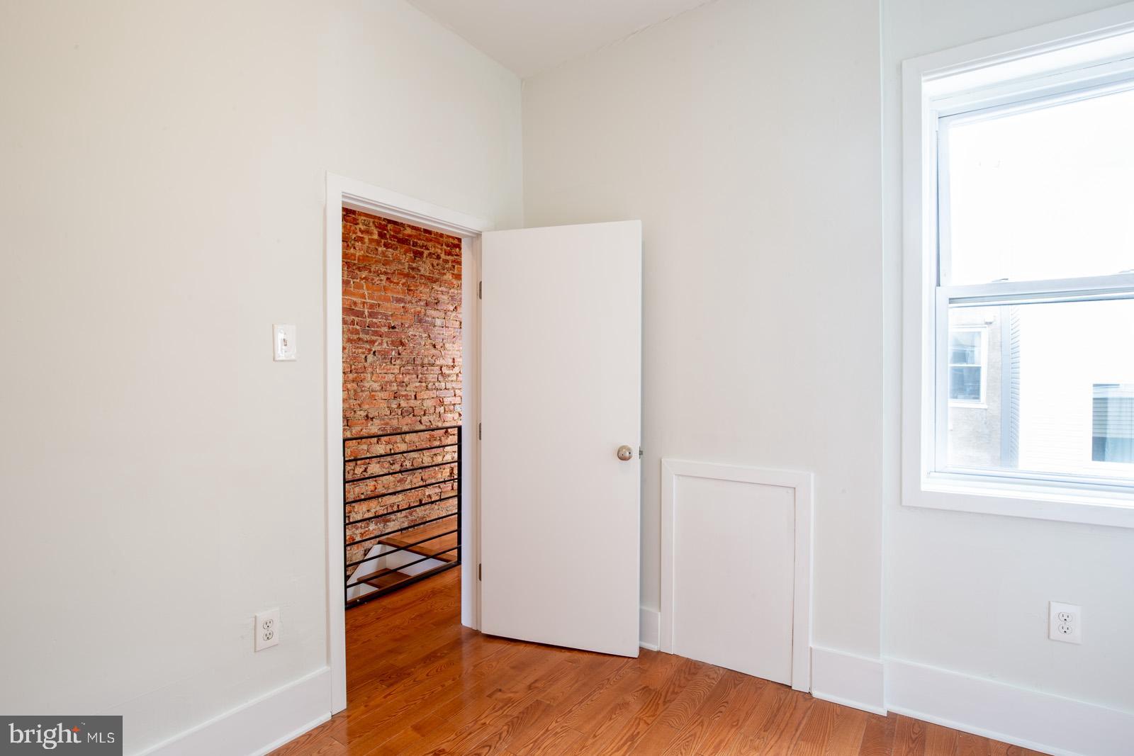 POINT BREEZE - Residential Lease