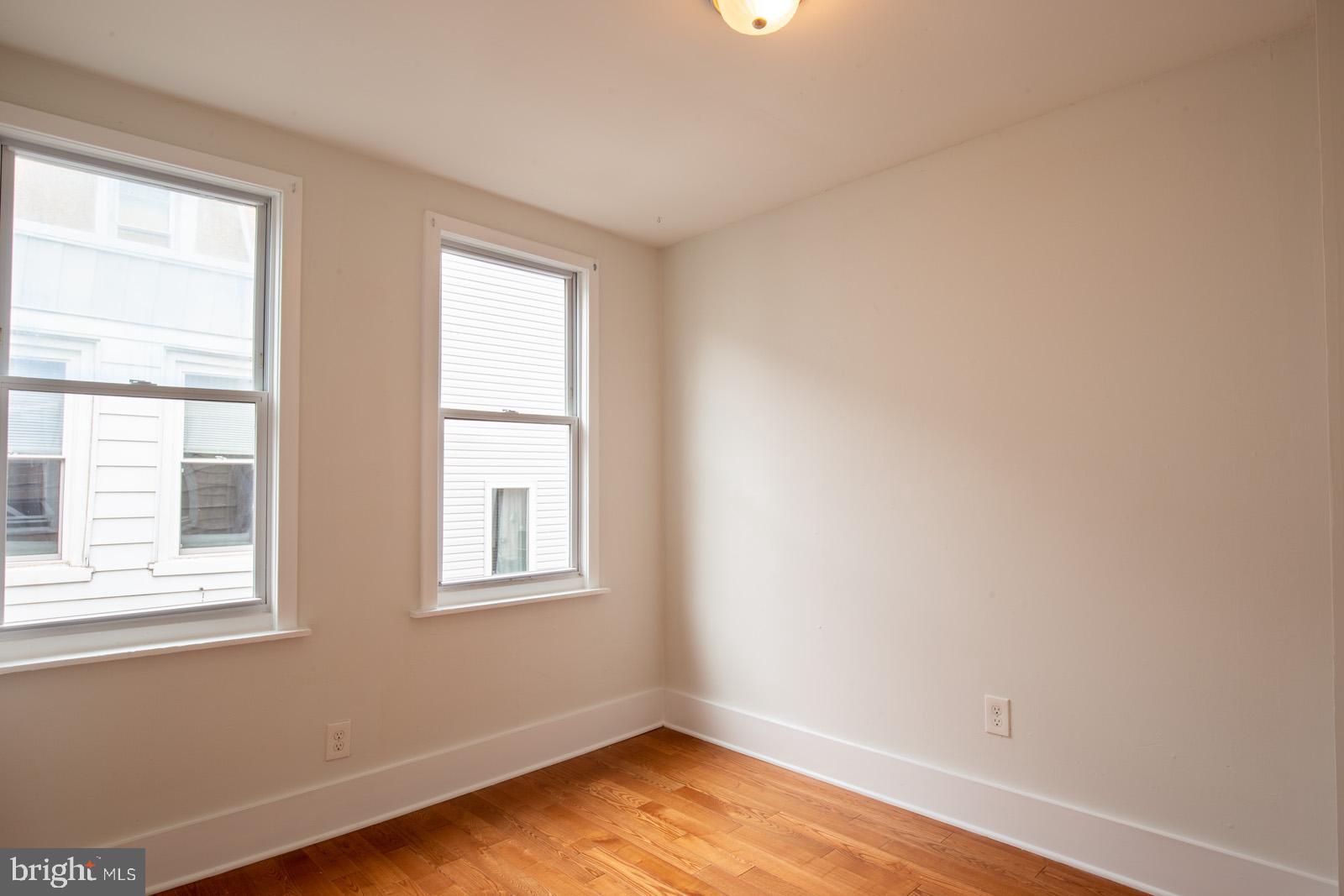 POINT BREEZE - Residential Lease