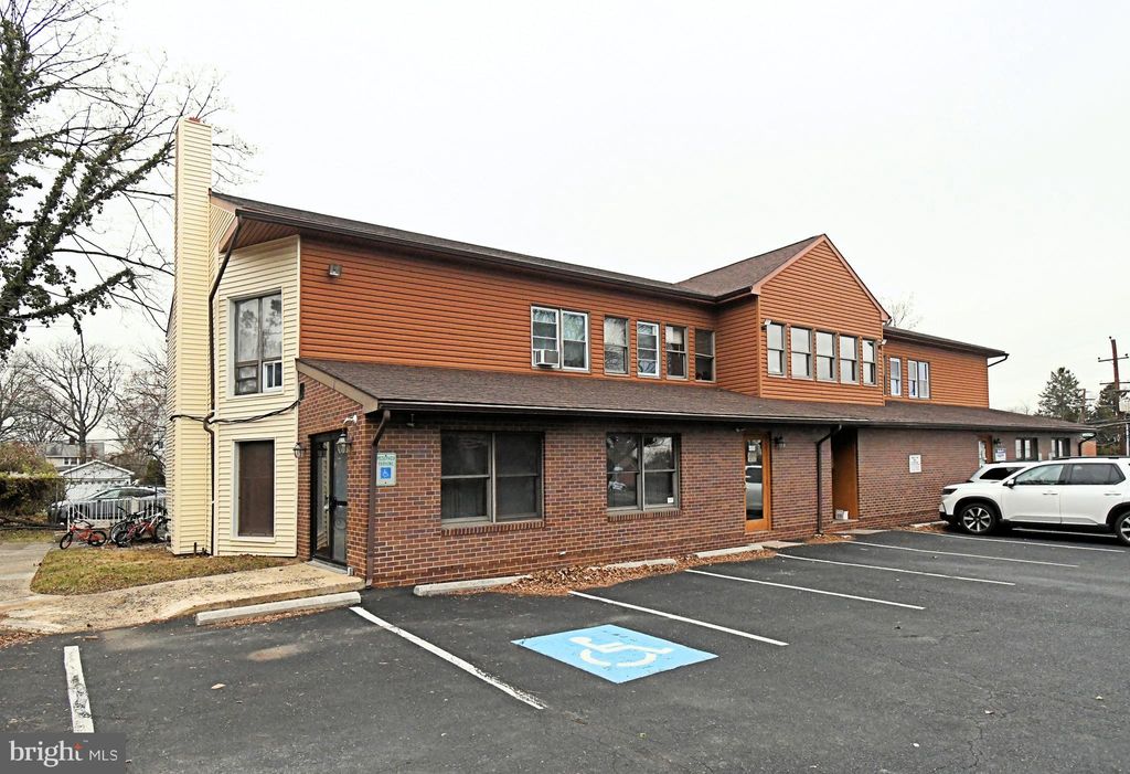 Photo of 608 Easton Road, WILLOW GROVE, PA 19090 (MLS # PAMC2160838)