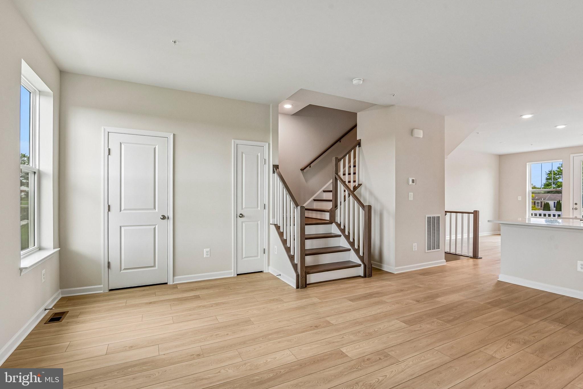 6352 BUTTERFLY LANE