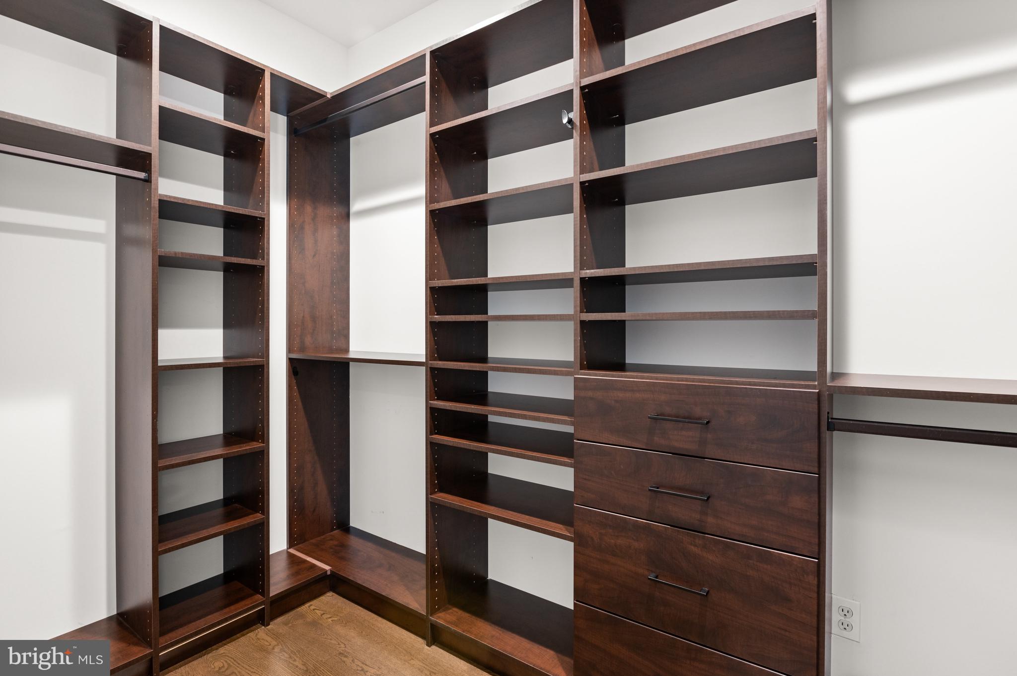 ROOSEVELT PLACE - Residential