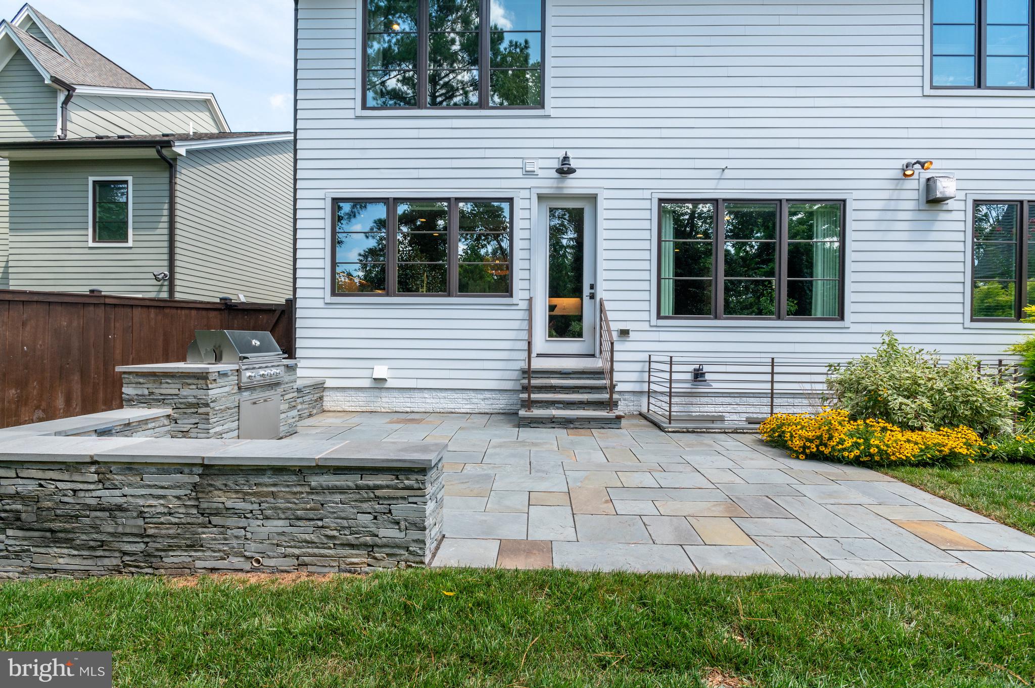 ROOSEVELT PLACE - Residential