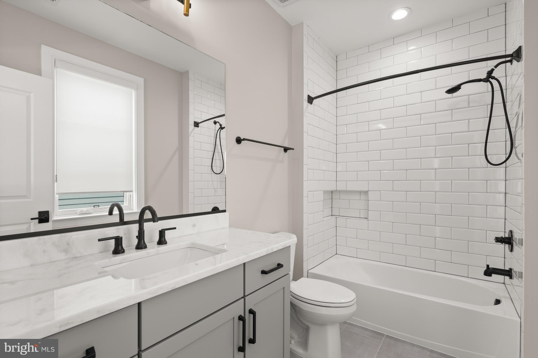 ROOSEVELT PLACE - Residential