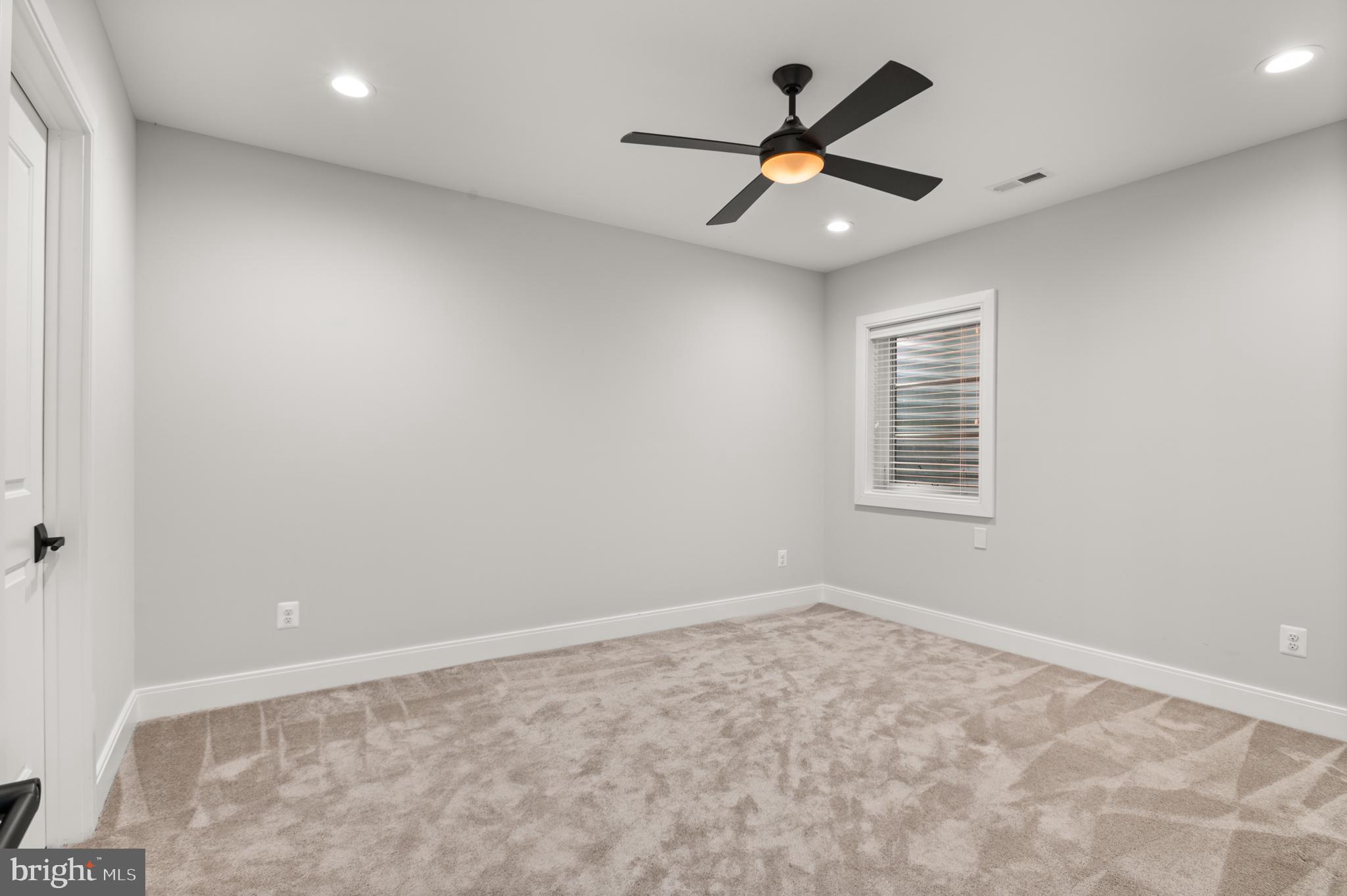 ROOSEVELT PLACE - Residential