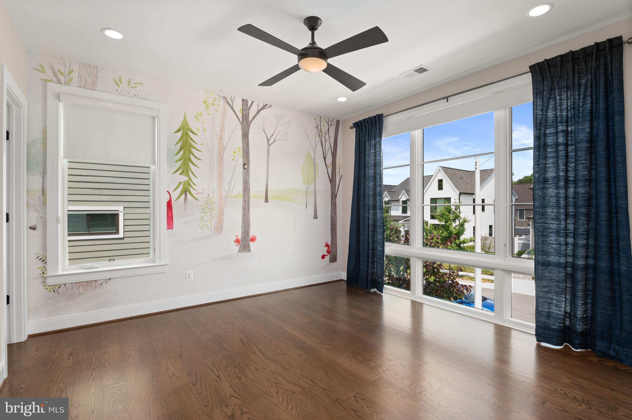 ROOSEVELT PLACE - Residential