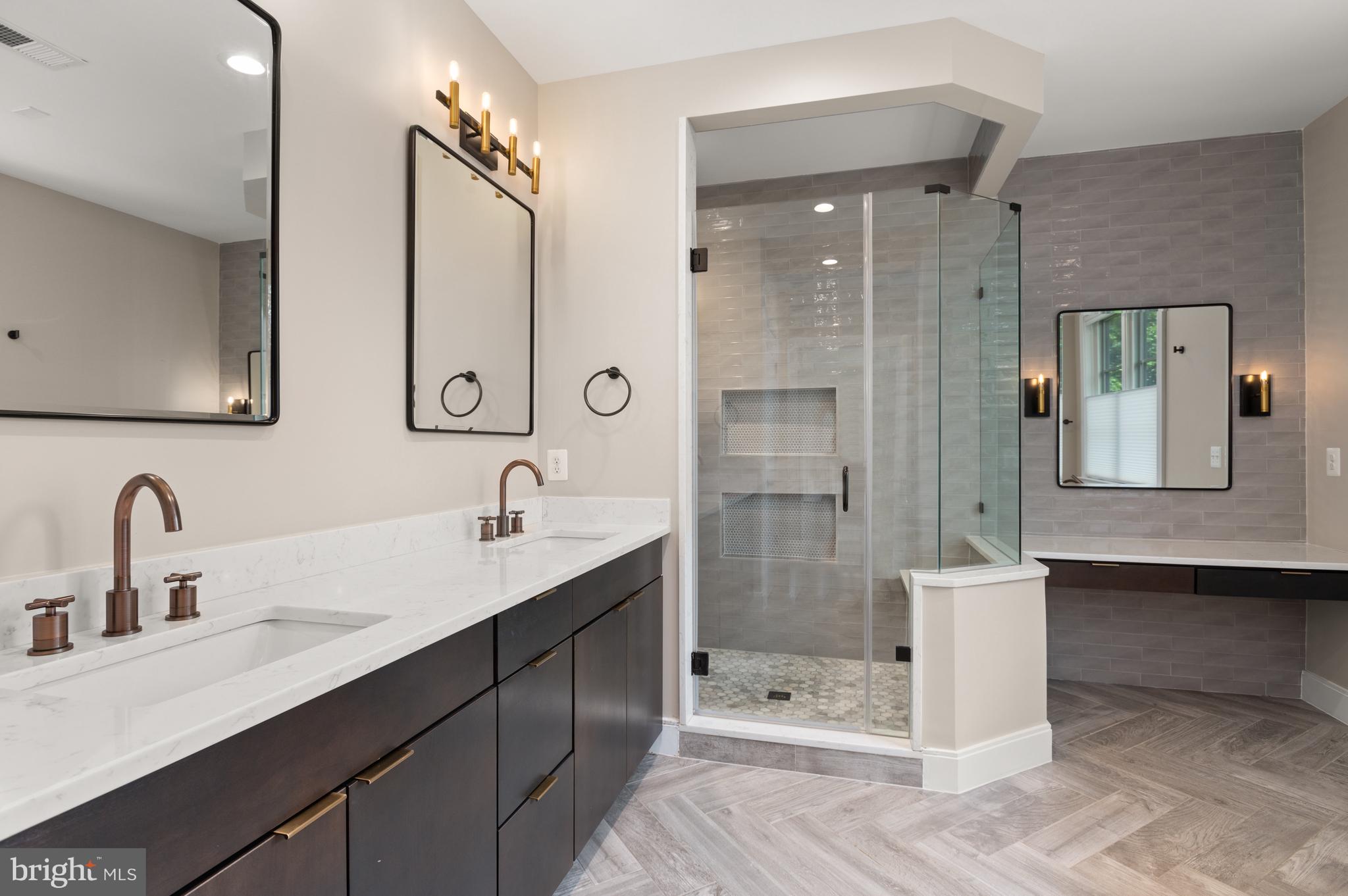 ROOSEVELT PLACE - Residential