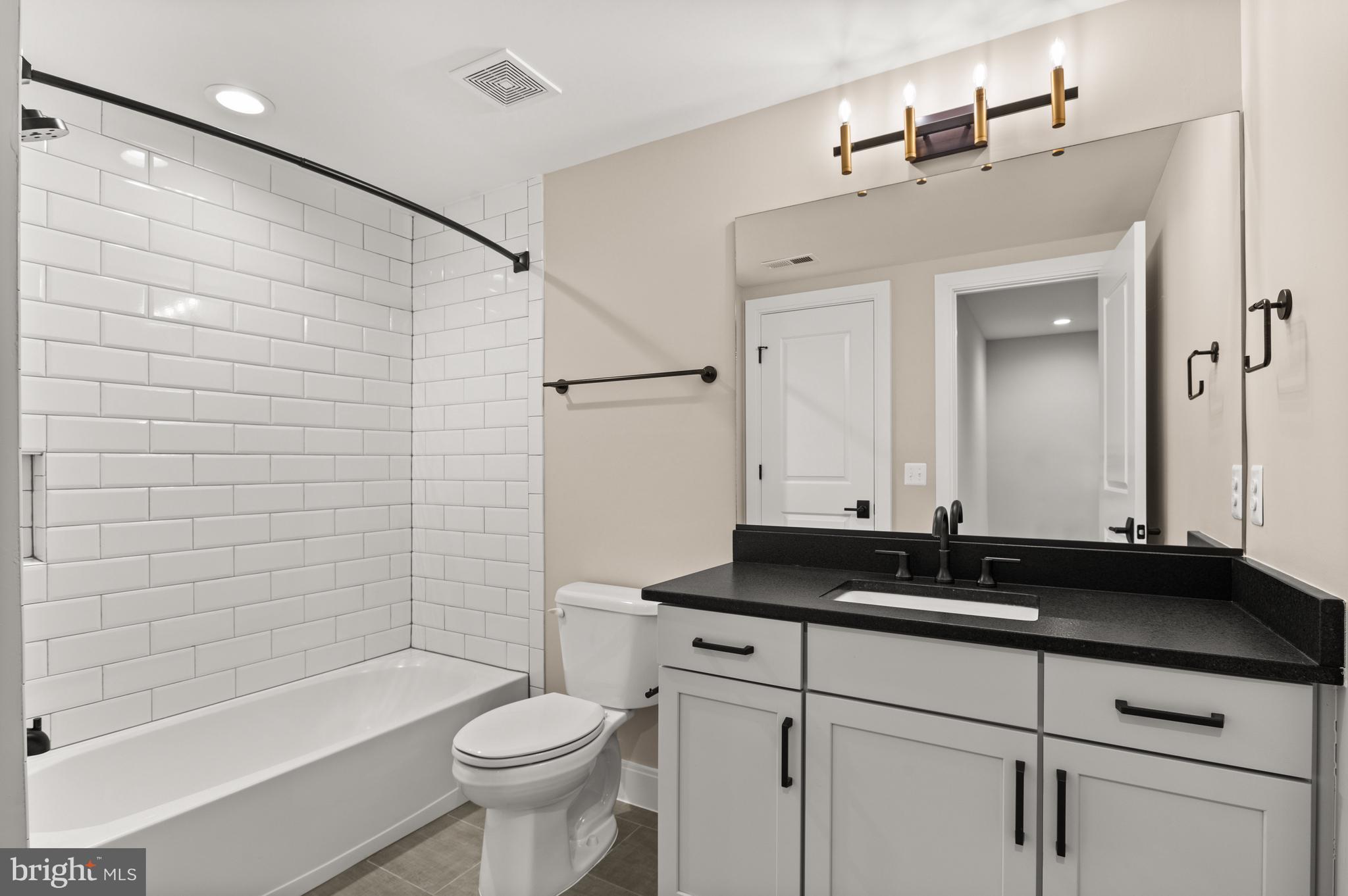 ROOSEVELT PLACE - Residential