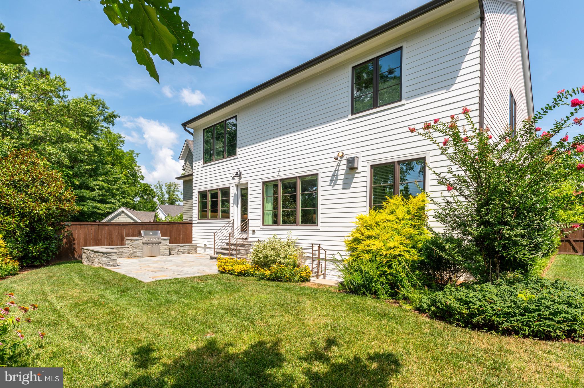 ROOSEVELT PLACE - Residential