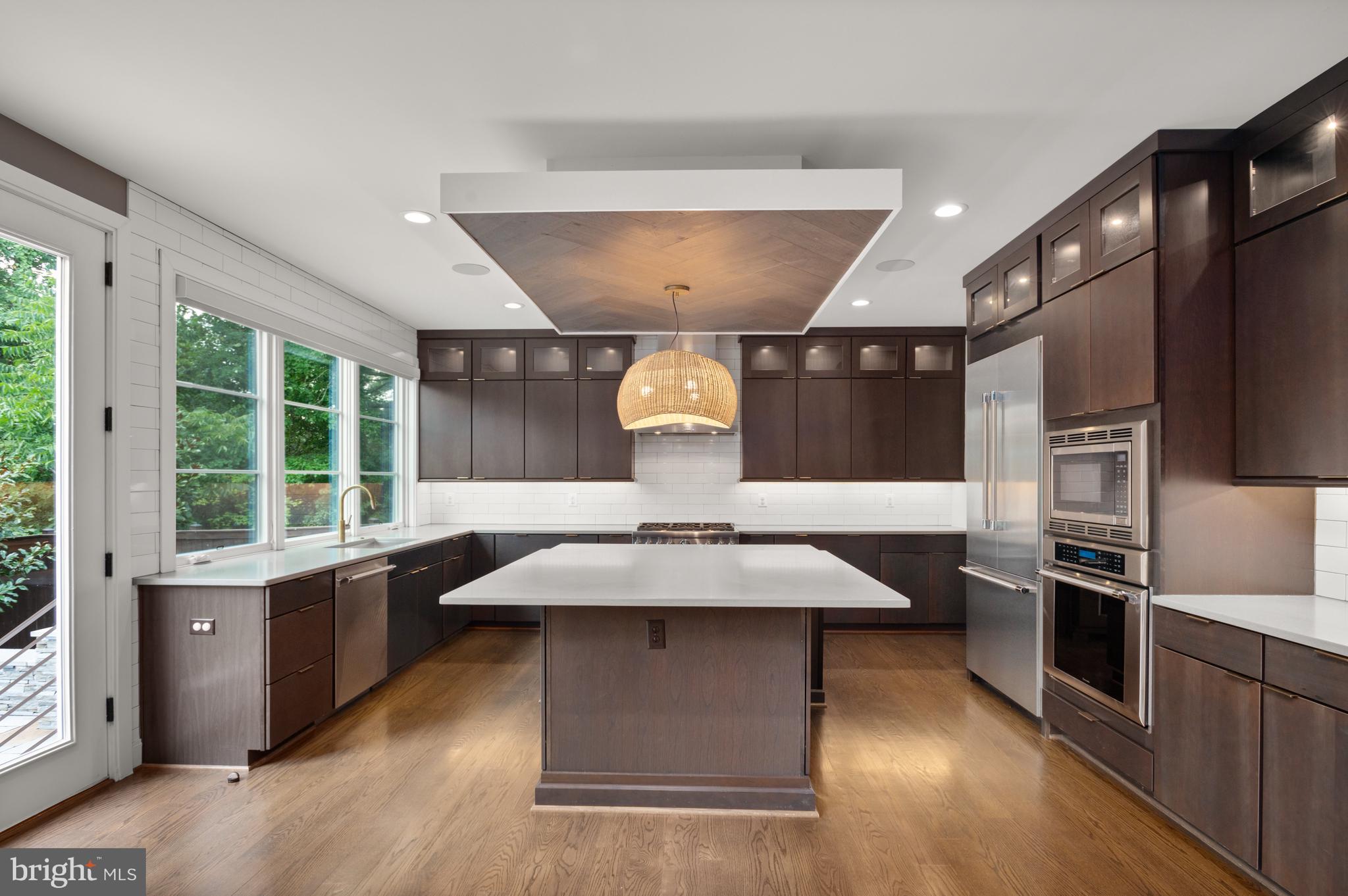 ROOSEVELT PLACE - Residential