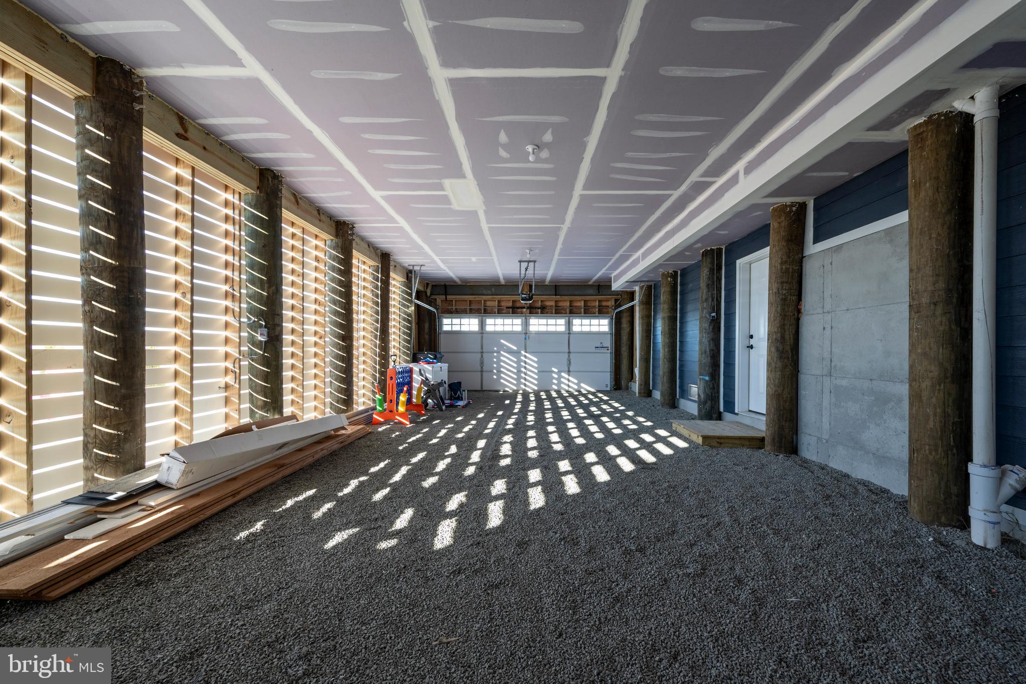 TOWER SHORES - Residential