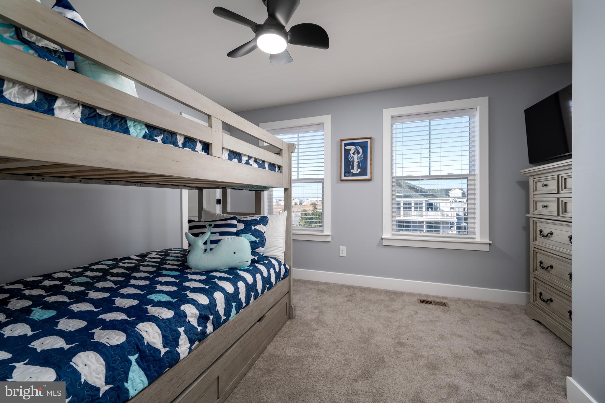 TOWER SHORES - Residential