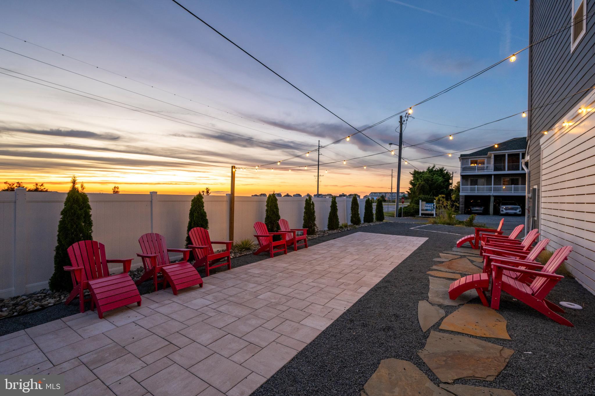 TOWER SHORES - Residential