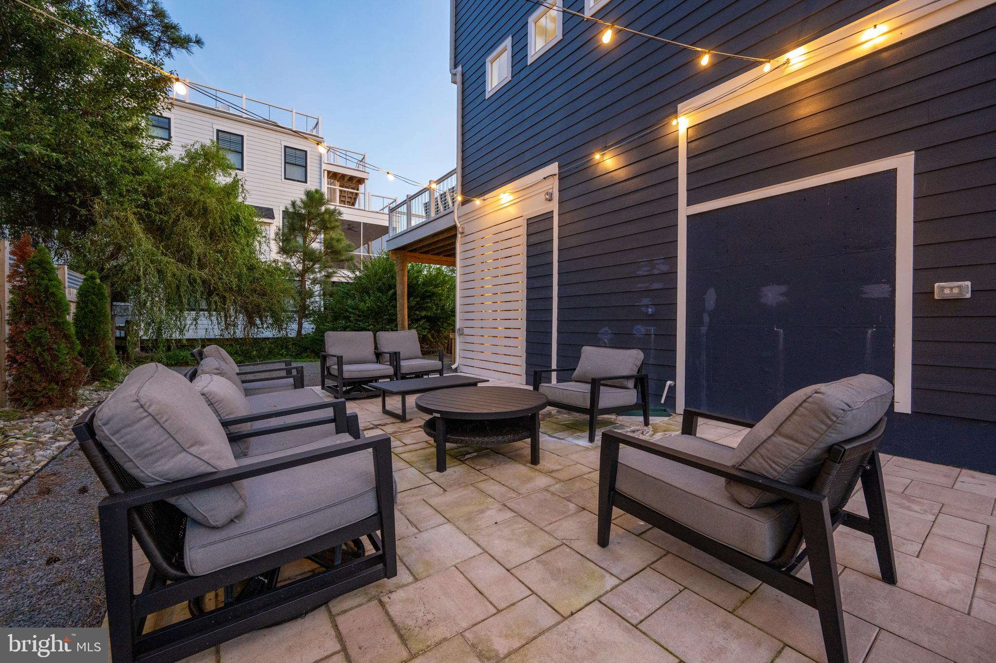 TOWER SHORES - Residential