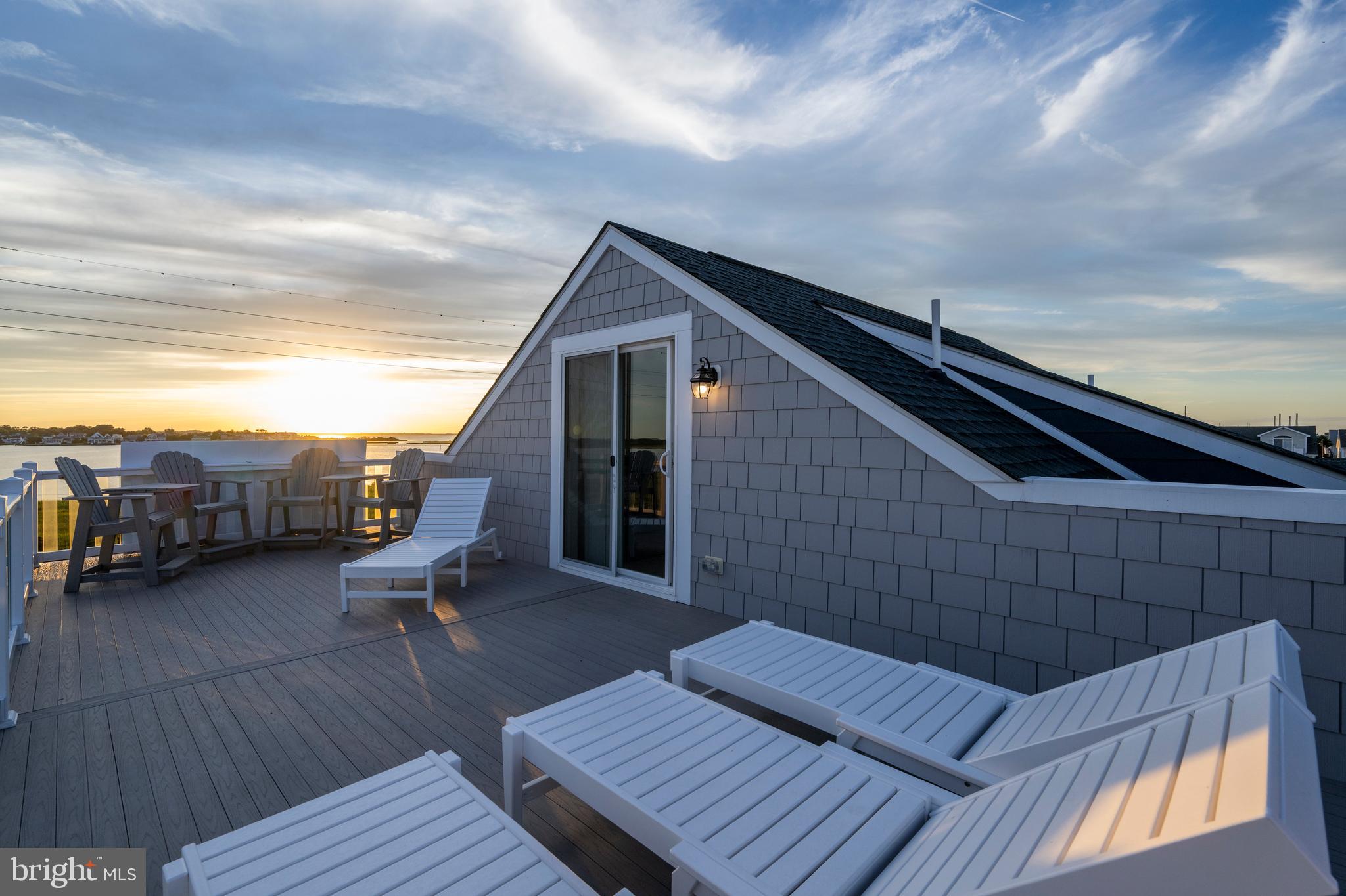 TOWER SHORES - Residential