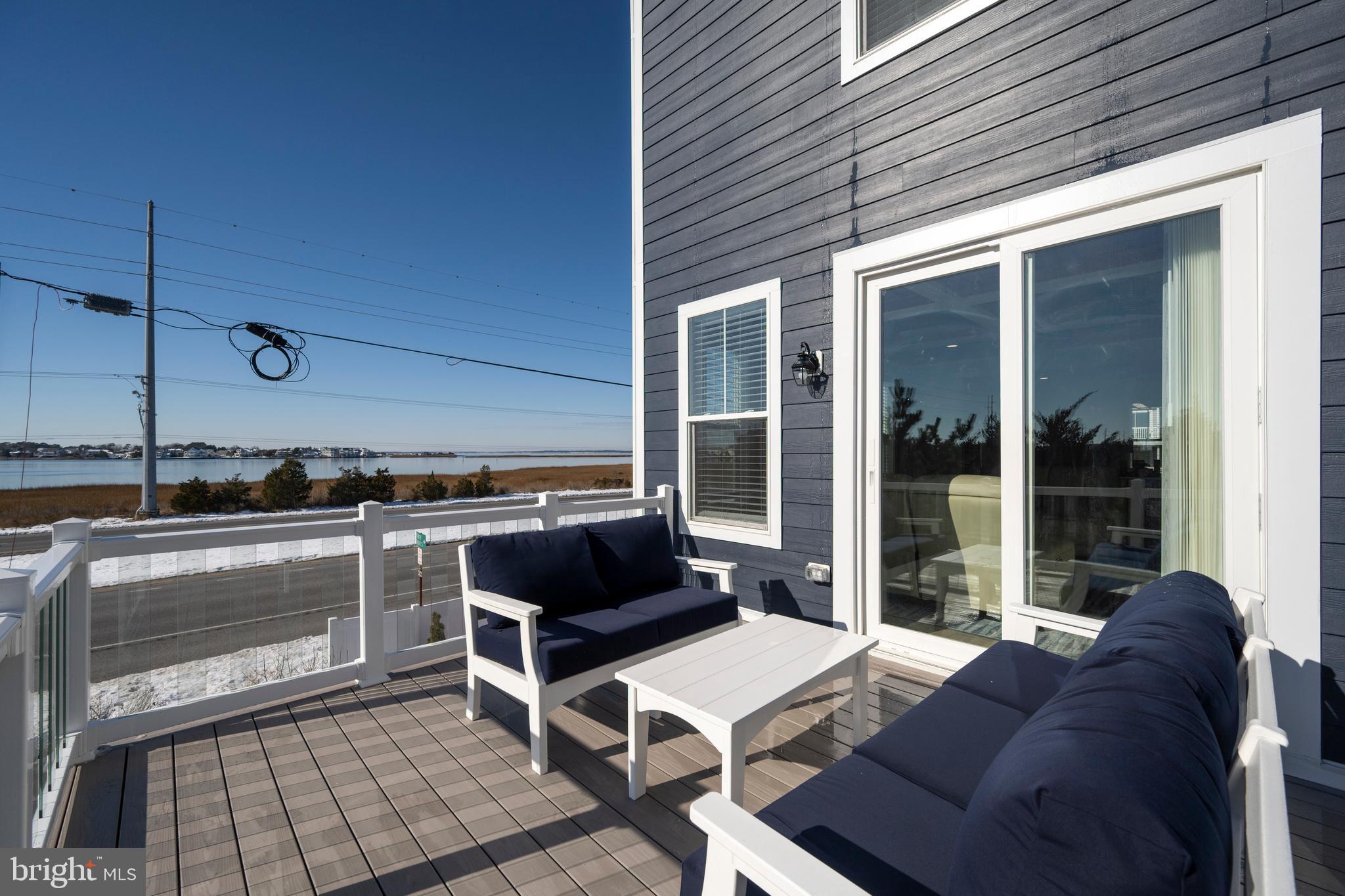 TOWER SHORES - Residential