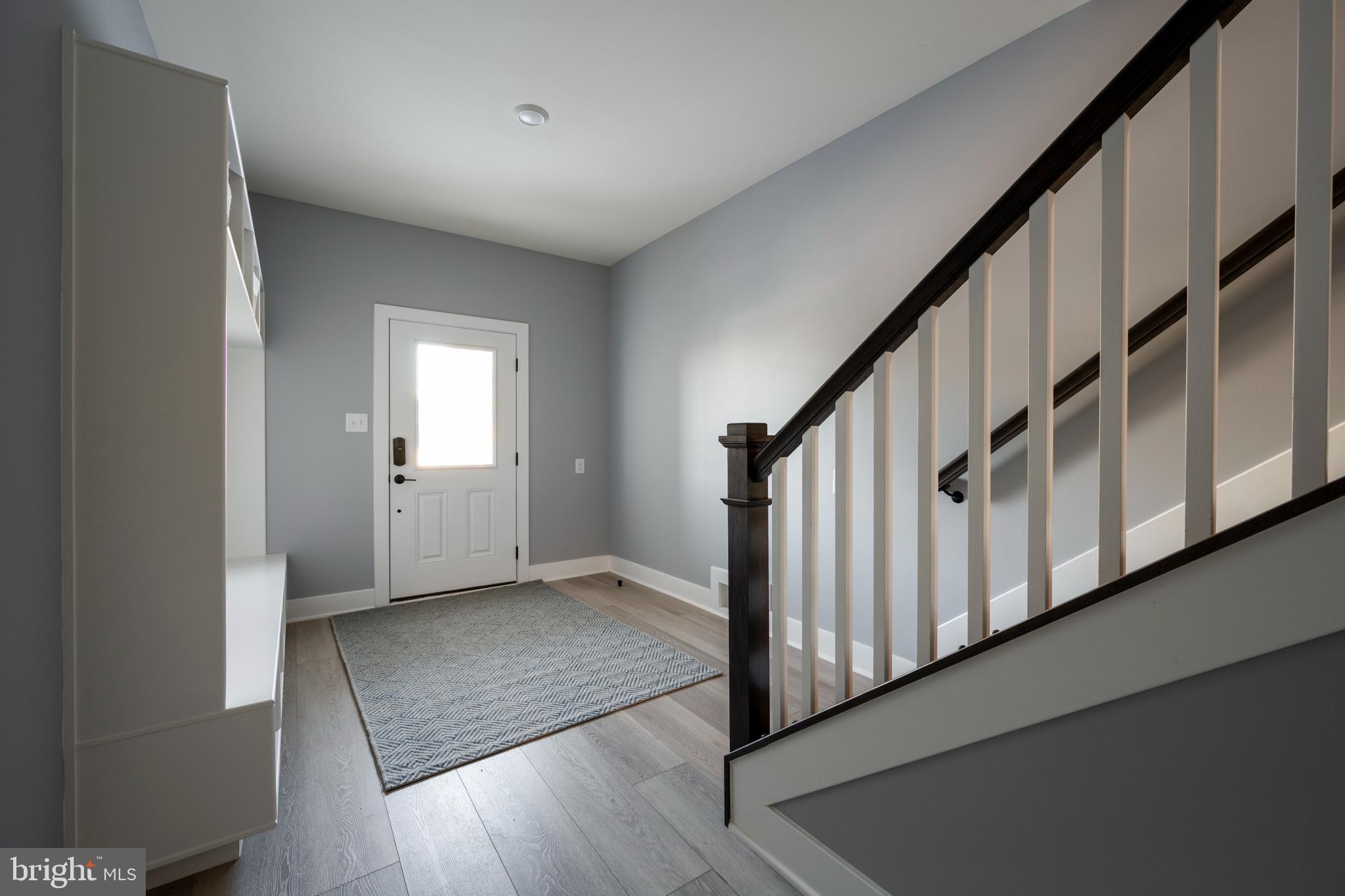 TOWER SHORES - Residential