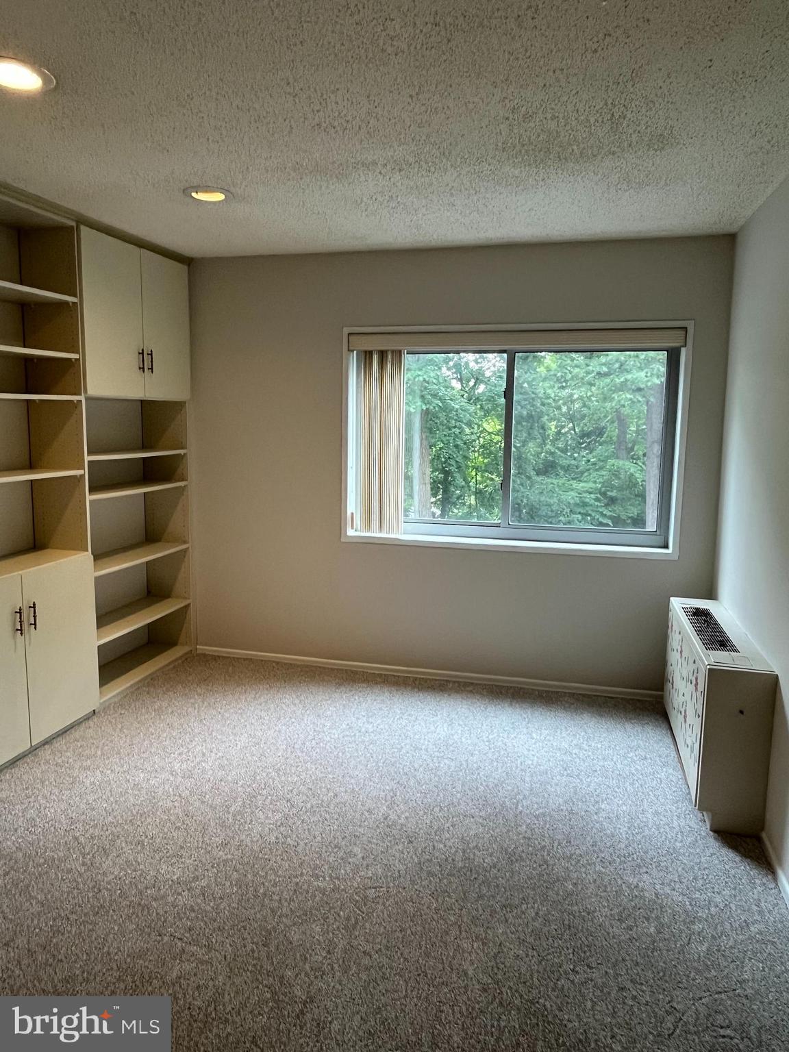 BEAVER HILL - Residential