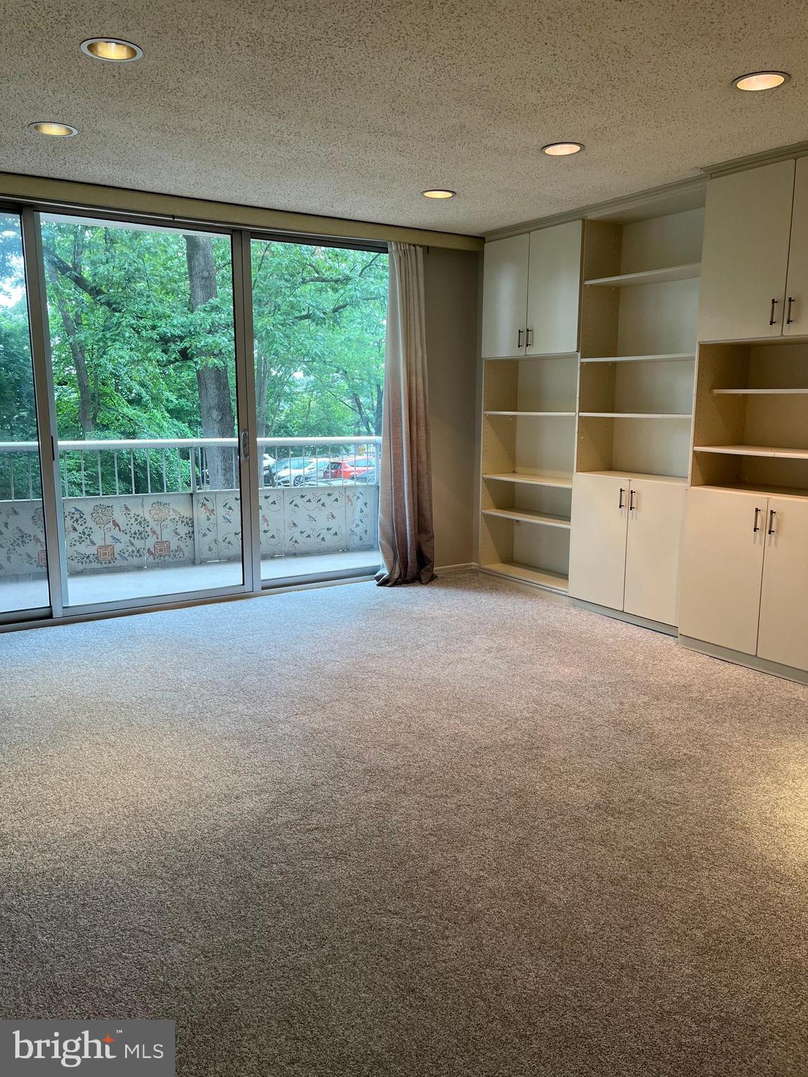 BEAVER HILL - Residential