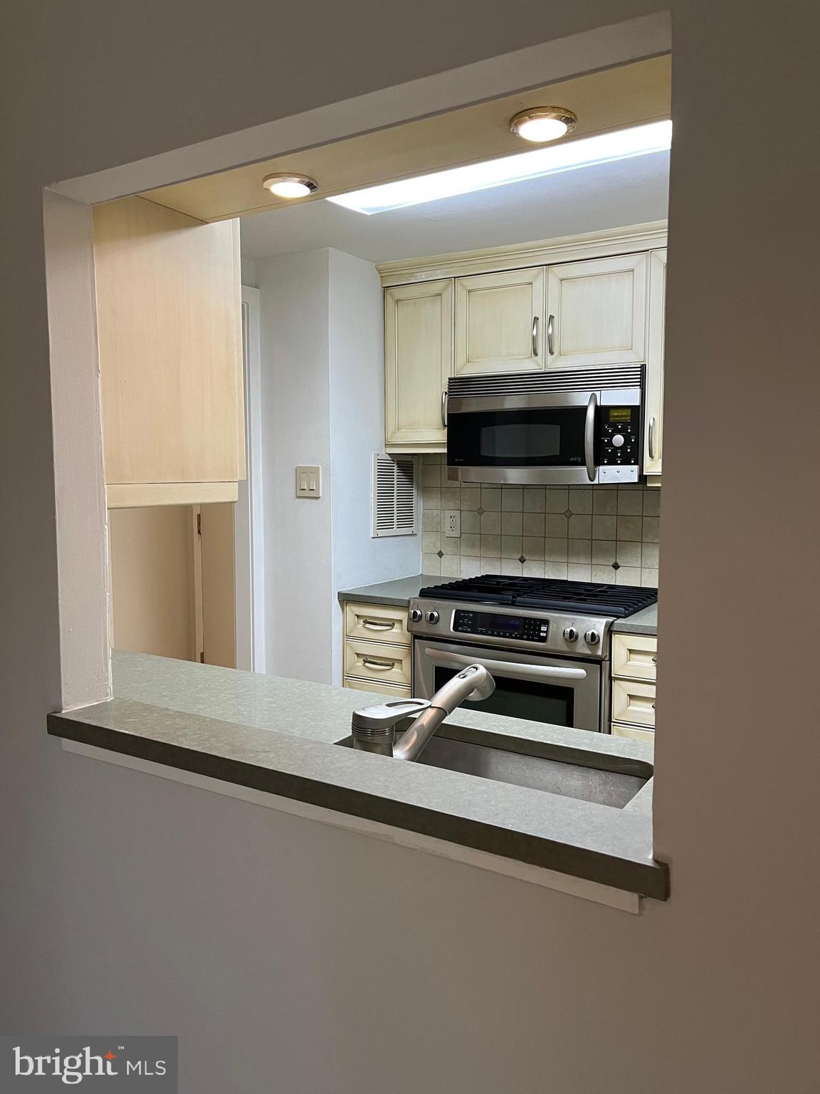 BEAVER HILL - Residential