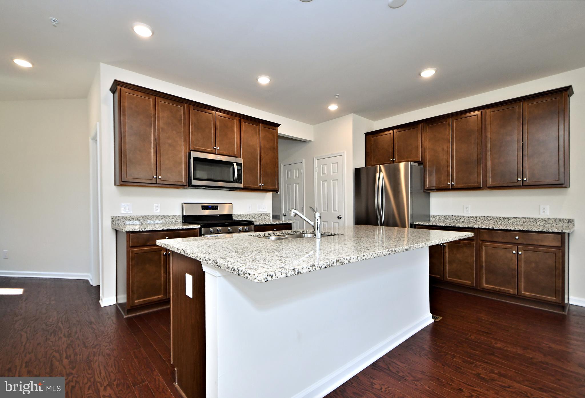 RESERVE AT FRANCONIA - Residential Lease