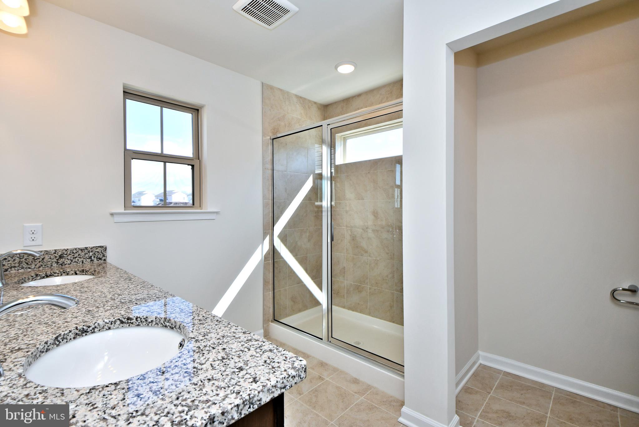 RESERVE AT FRANCONIA - Residential Lease