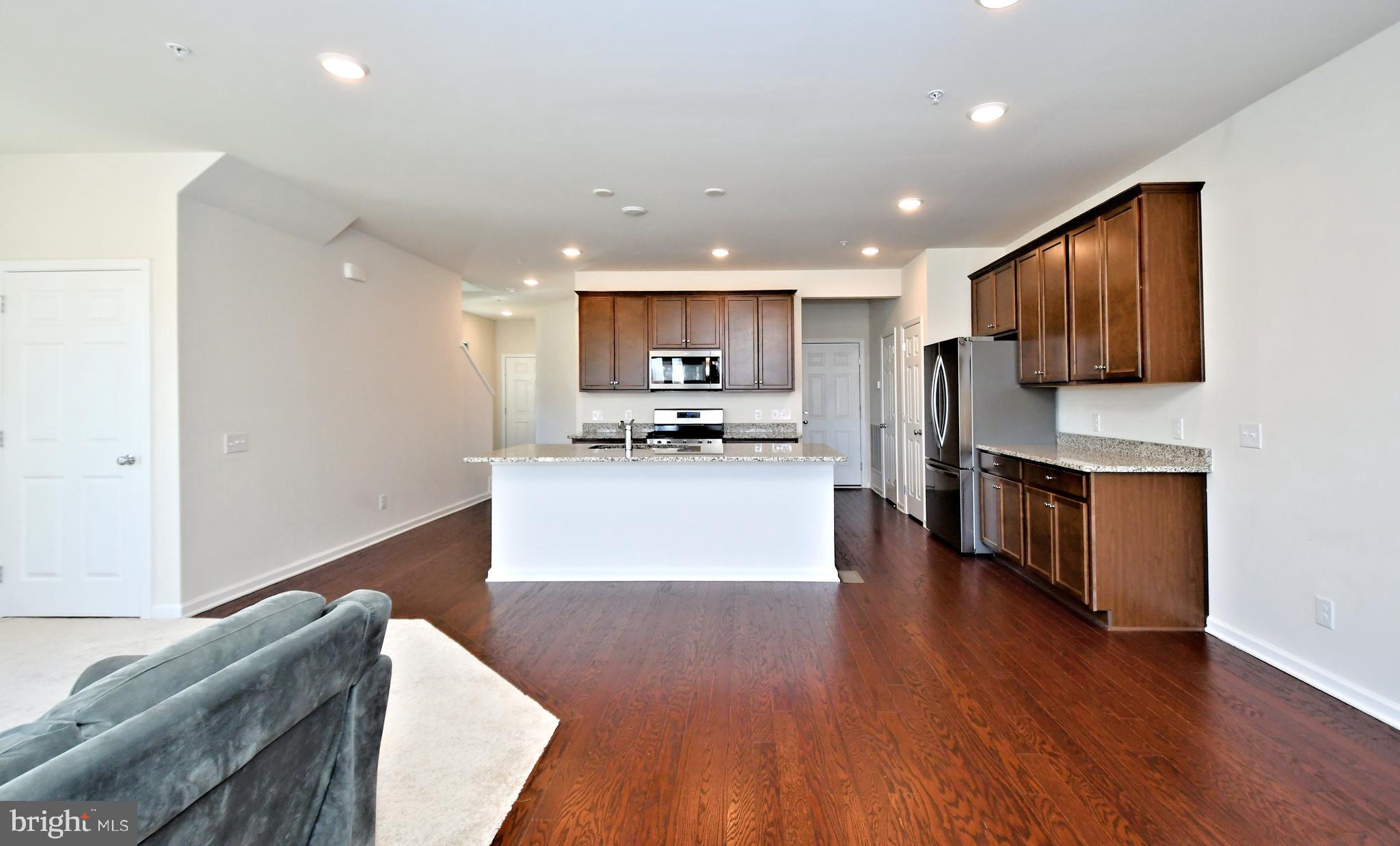 RESERVE AT FRANCONIA - Residential Lease