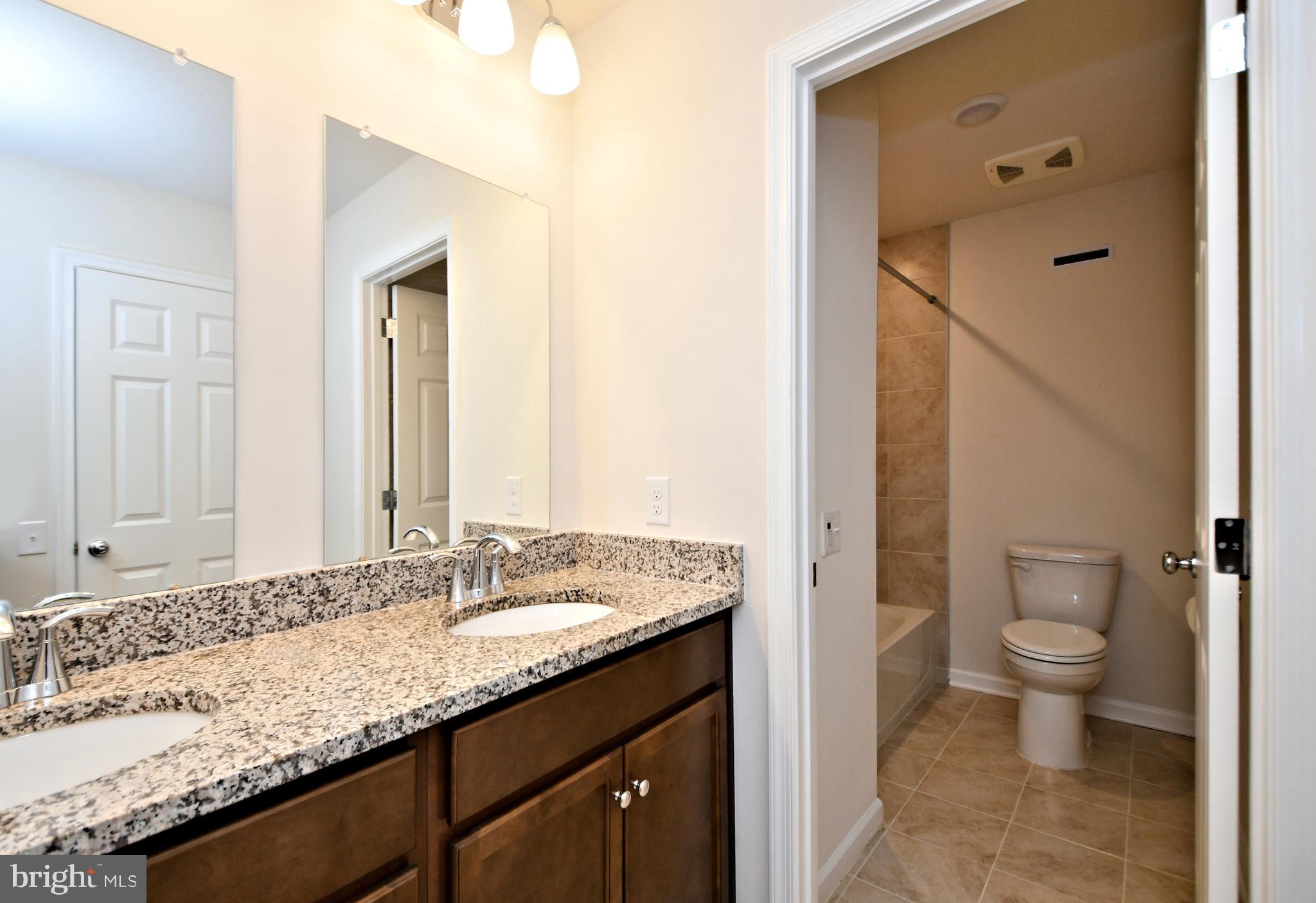 RESERVE AT FRANCONIA - Residential Lease