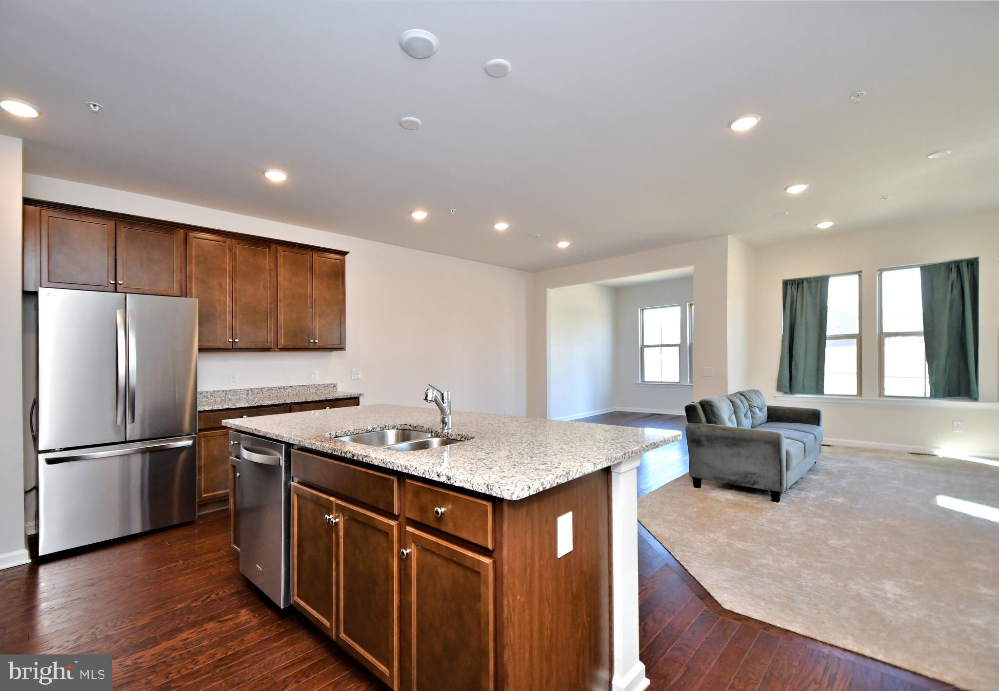 RESERVE AT FRANCONIA - Residential Lease