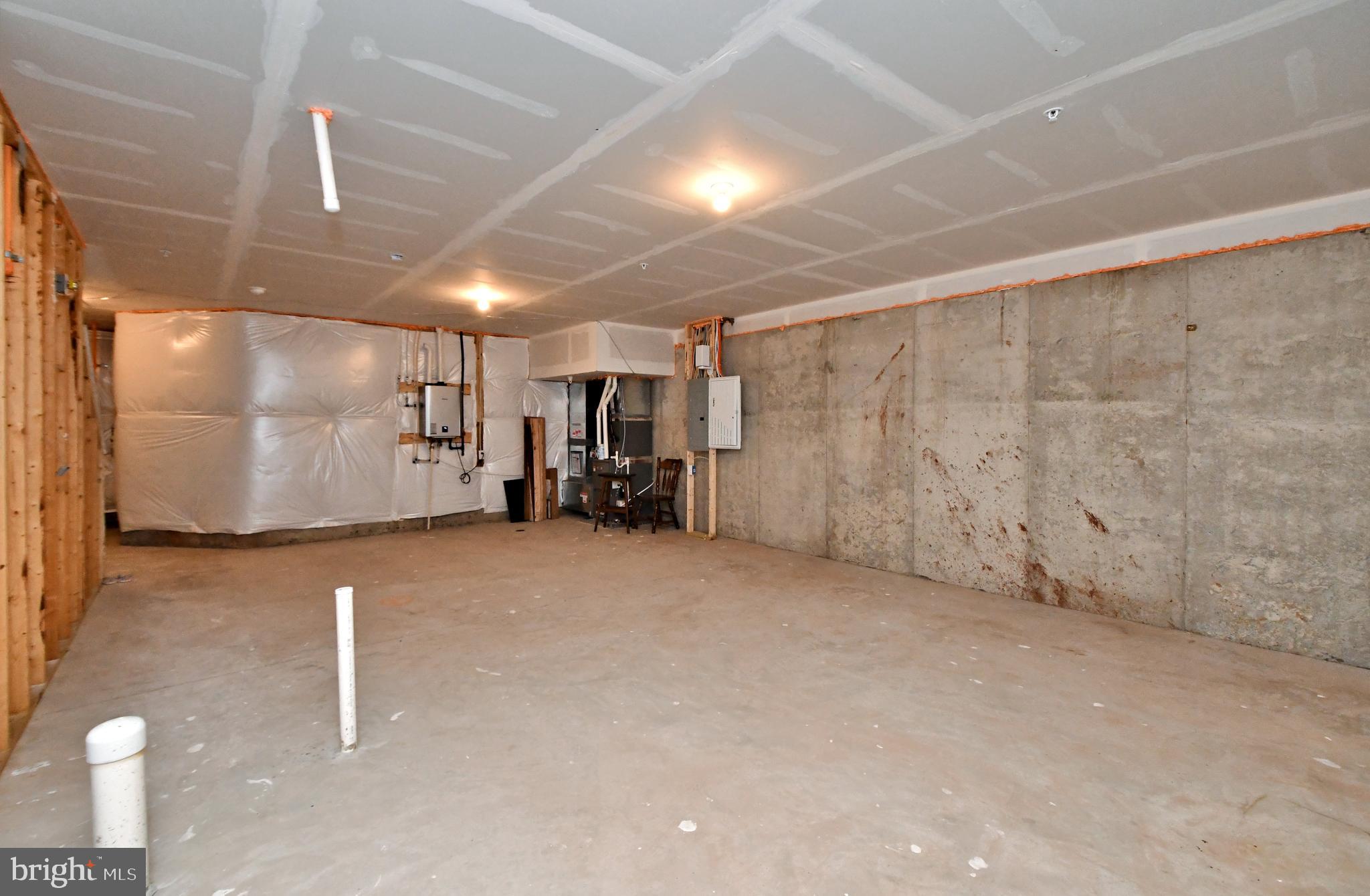 RESERVE AT FRANCONIA - Residential Lease