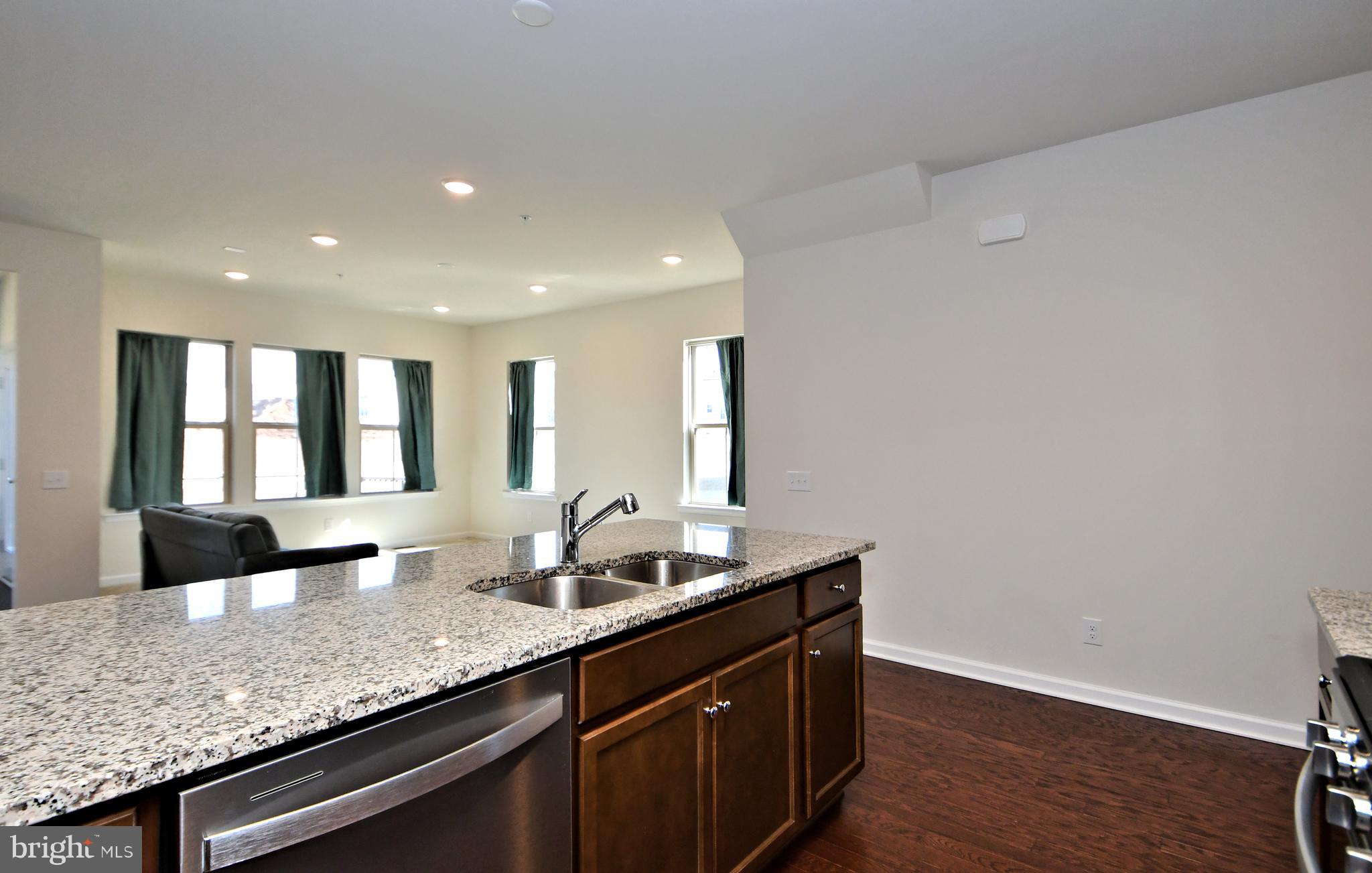 RESERVE AT FRANCONIA - Residential Lease