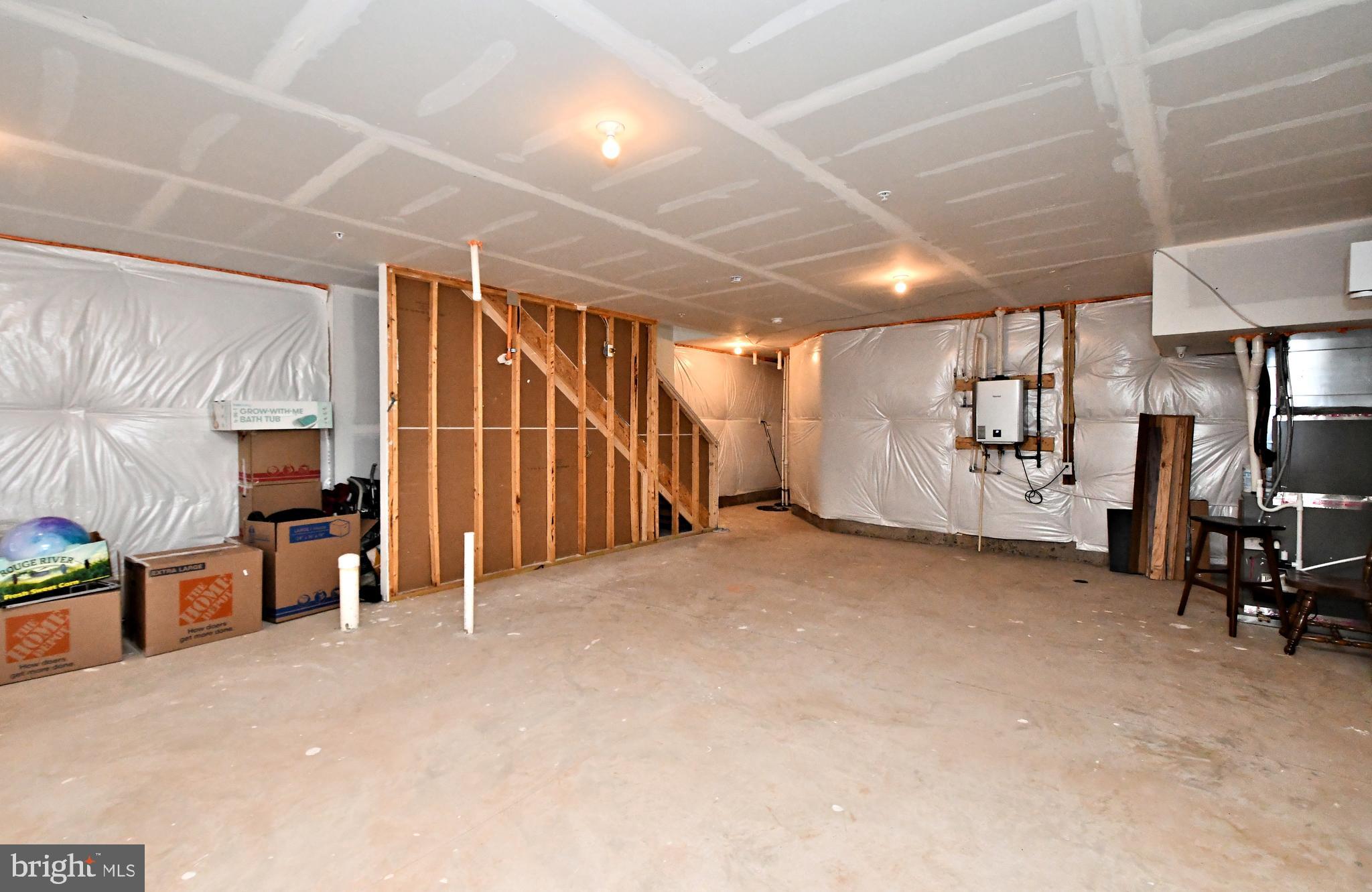 RESERVE AT FRANCONIA - Residential Lease