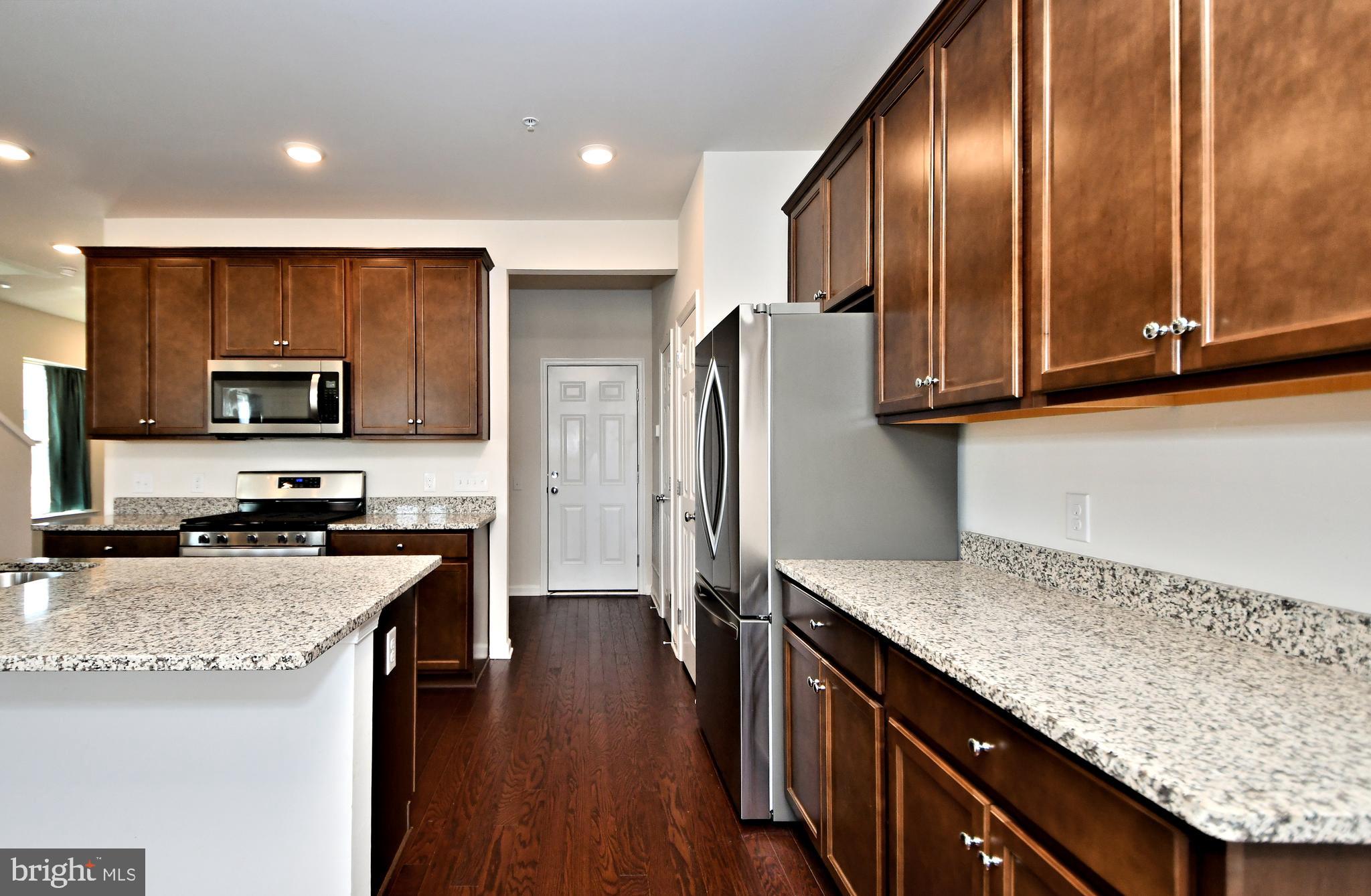 RESERVE AT FRANCONIA - Residential Lease