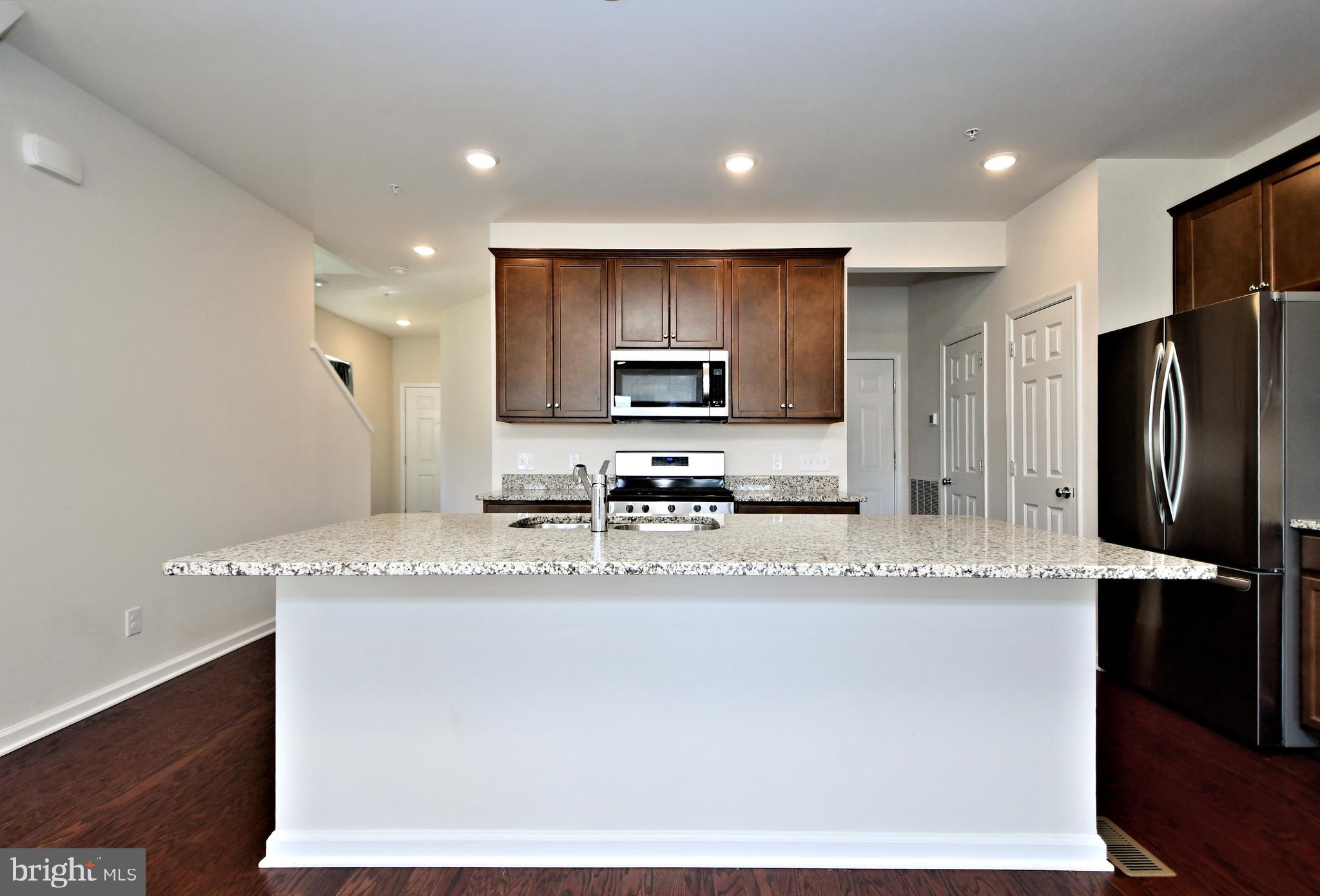 RESERVE AT FRANCONIA - Residential Lease