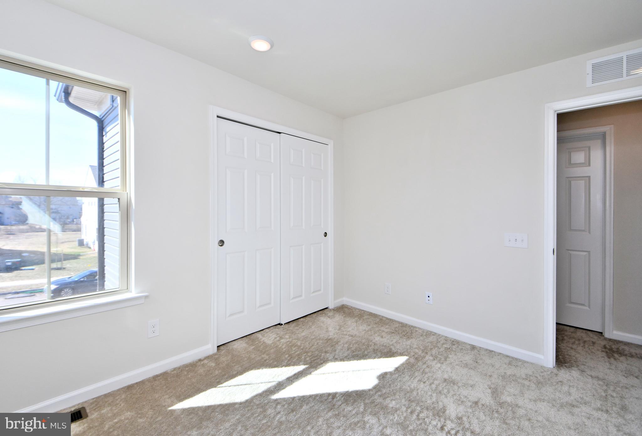 RESERVE AT FRANCONIA - Residential Lease