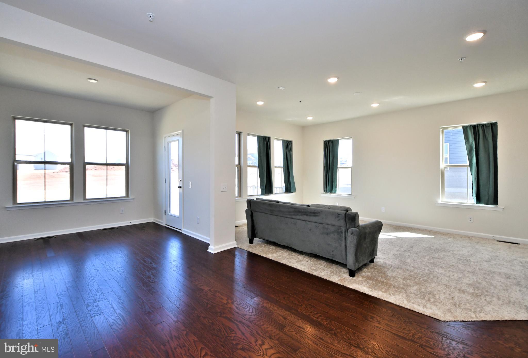 RESERVE AT FRANCONIA - Residential Lease