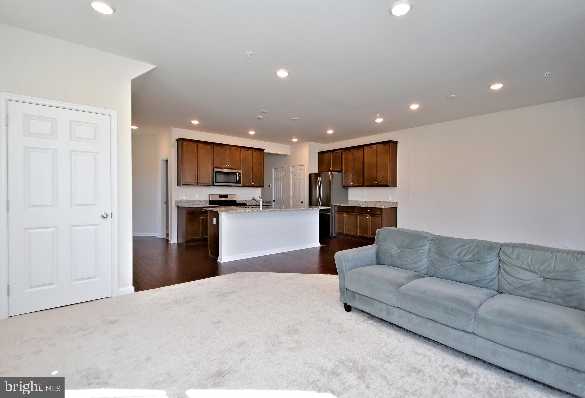 RESERVE AT FRANCONIA - Residential Lease