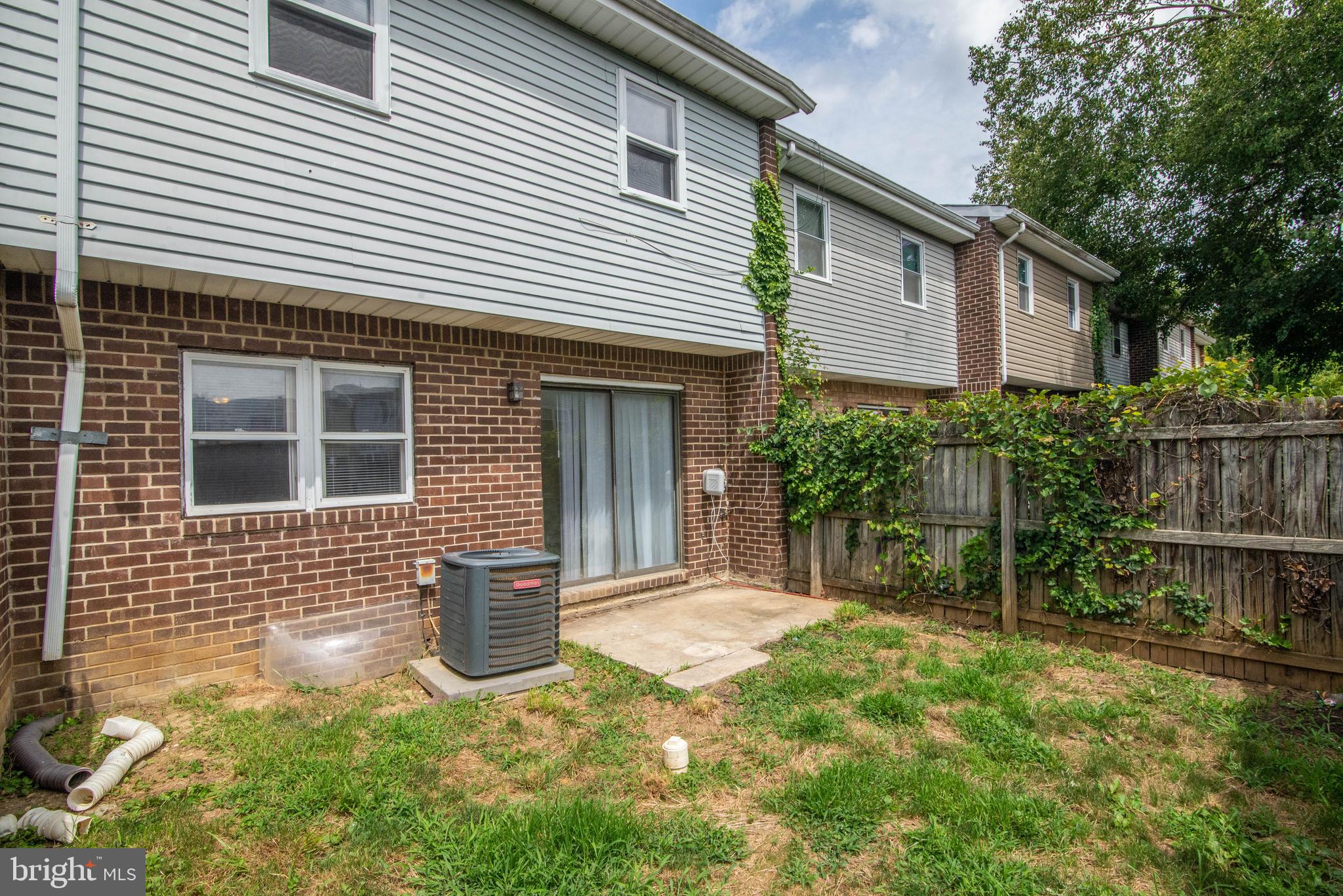 QUAIL MEADOWS TOWNHOUSES - Residential
