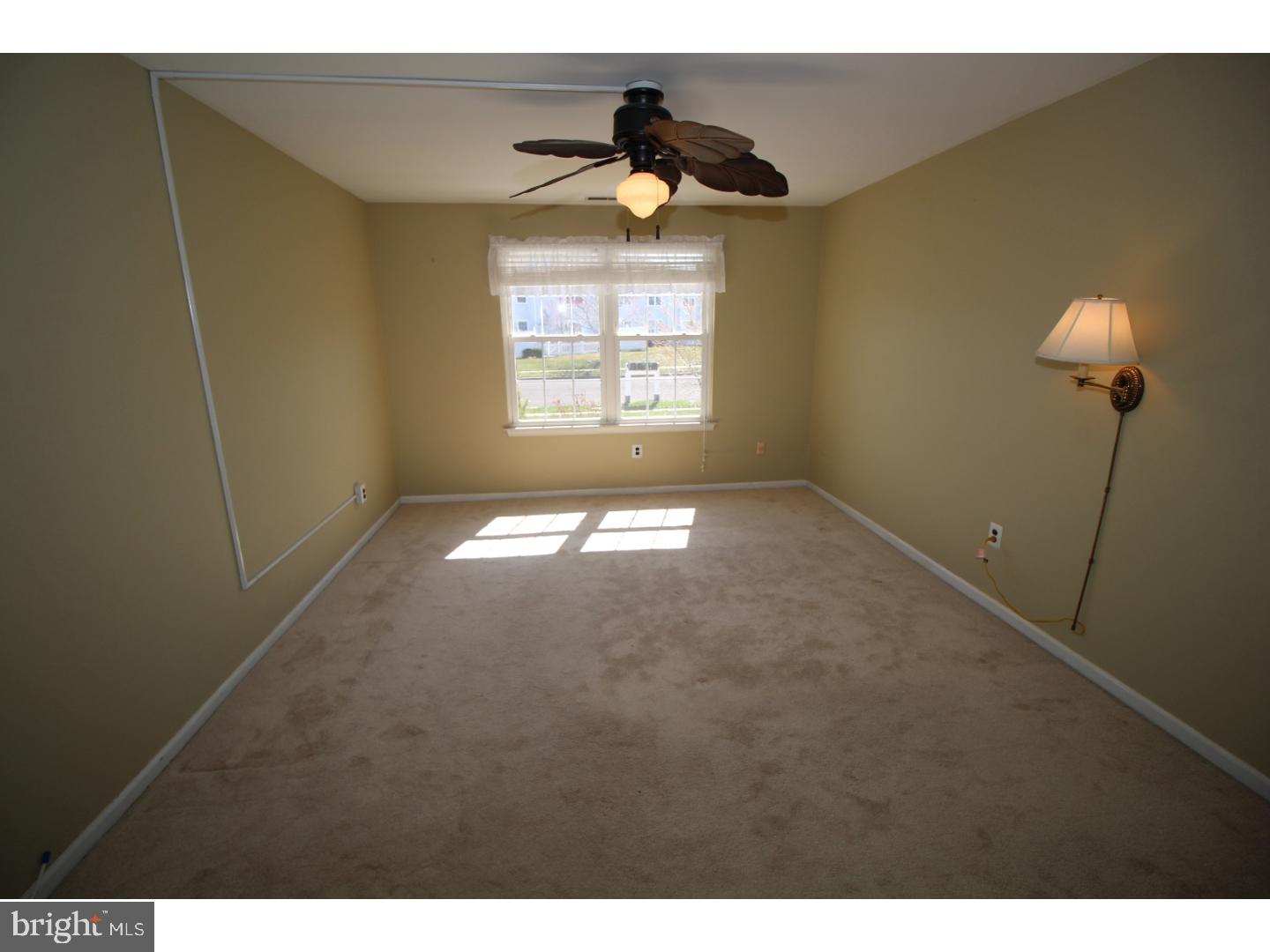 ROSE HOLLOW - Residential Lease