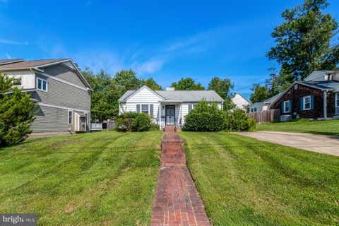 Photo of 2214 Boxwood Drive, FALLS CHURCH, VA 22043 (MLS # VAFX2337372)