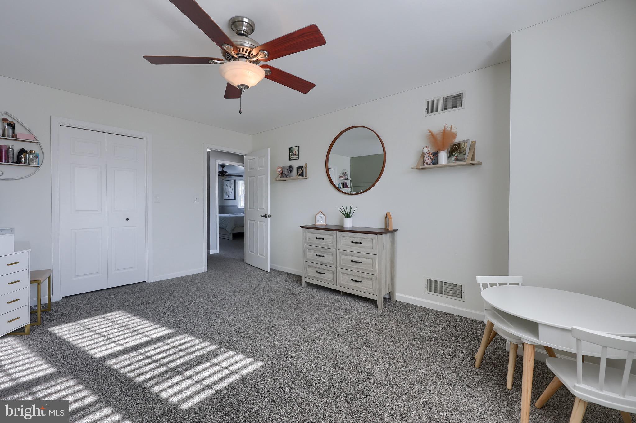 SPRINGETTS VILLAGE CONDOS - Residential