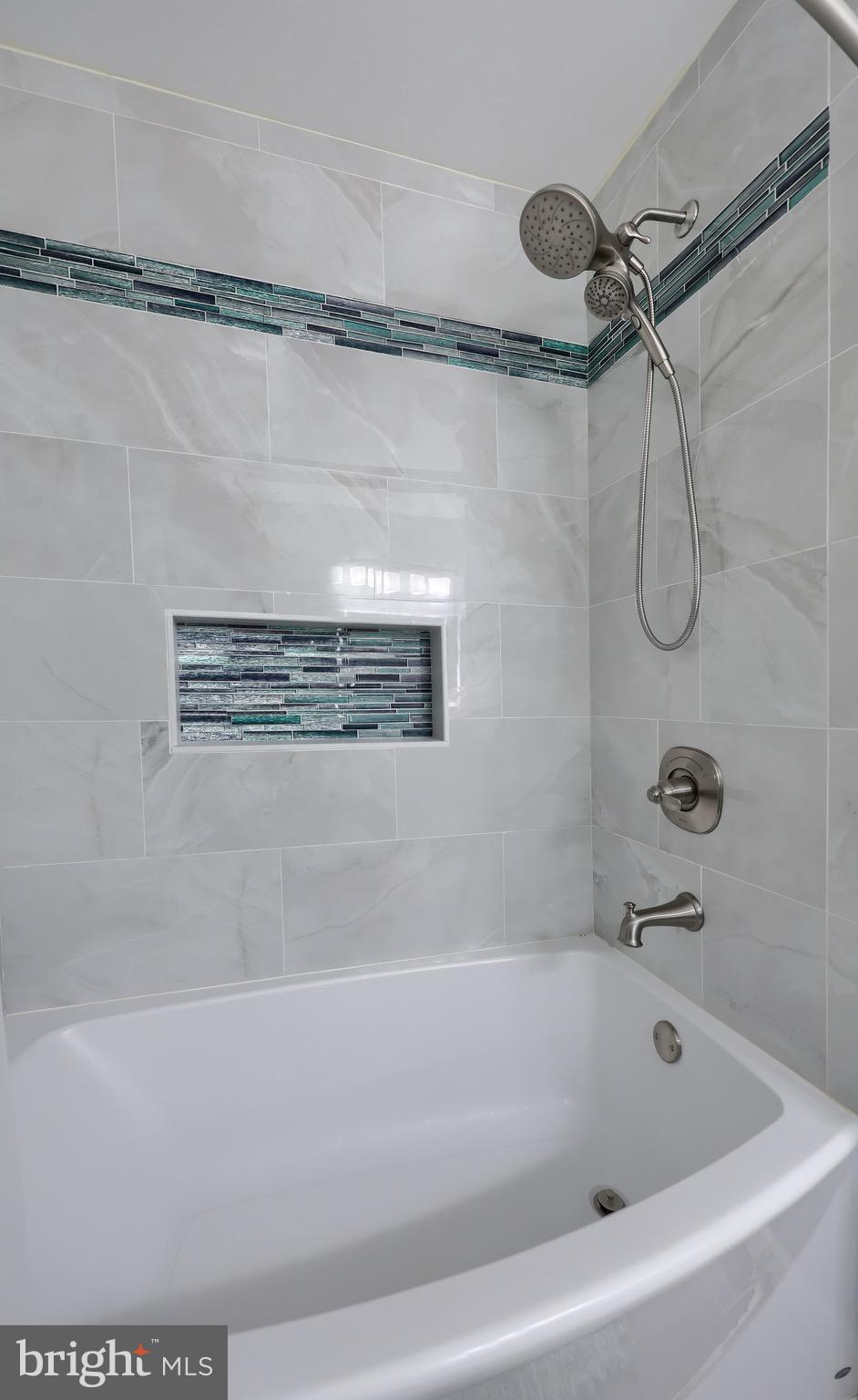 SPRINGETTS VILLAGE CONDOS - Residential